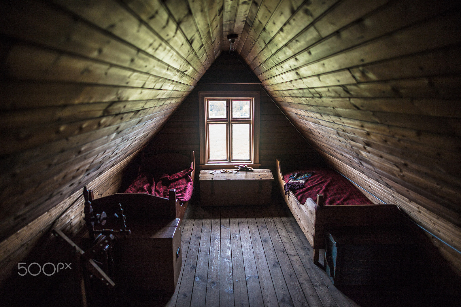 Sigma 20mm F1.4 DG HSM Art sample photo. Cozy cottage photography