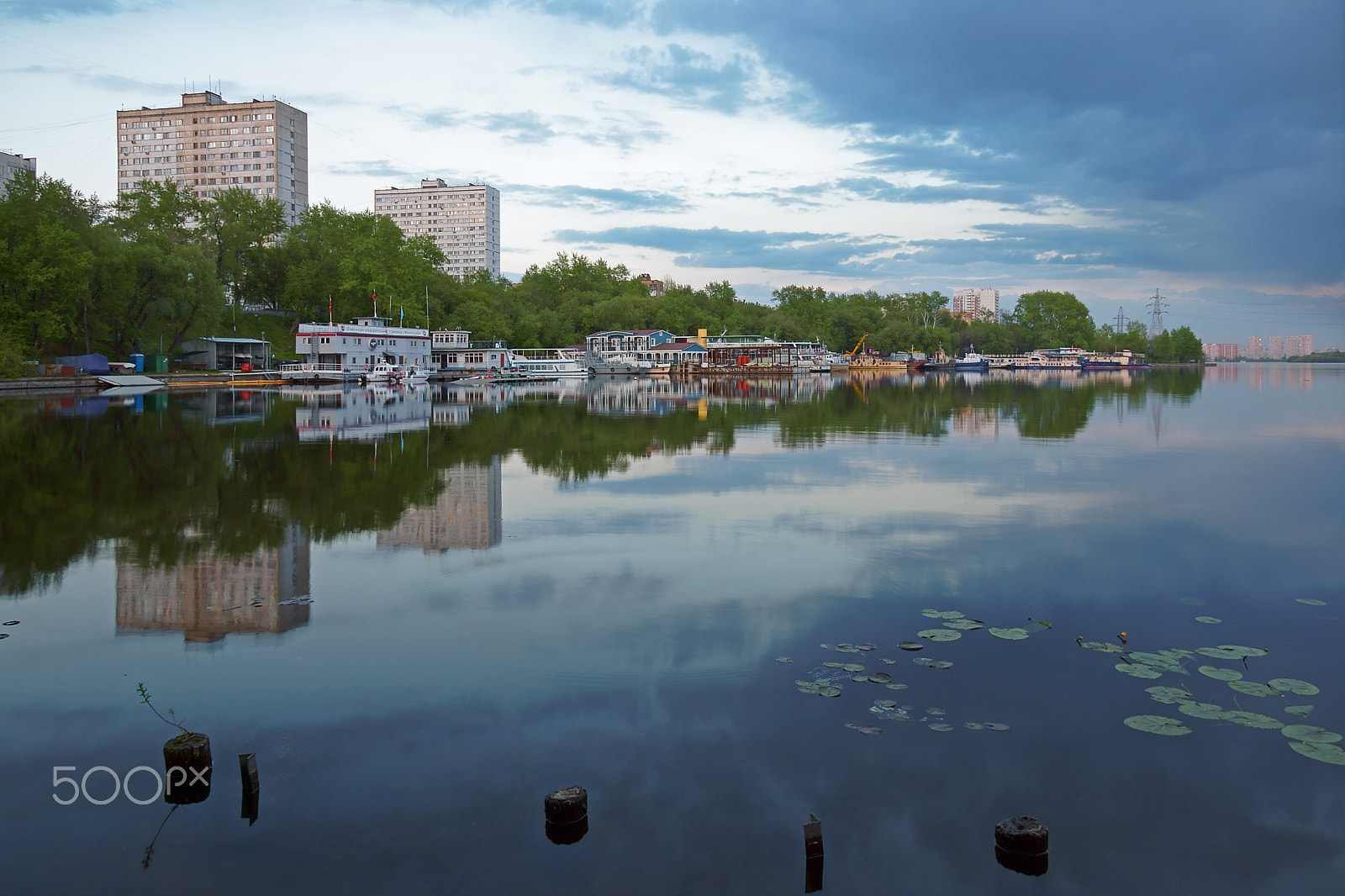 Sony SLT-A77 sample photo. Mirror world photography