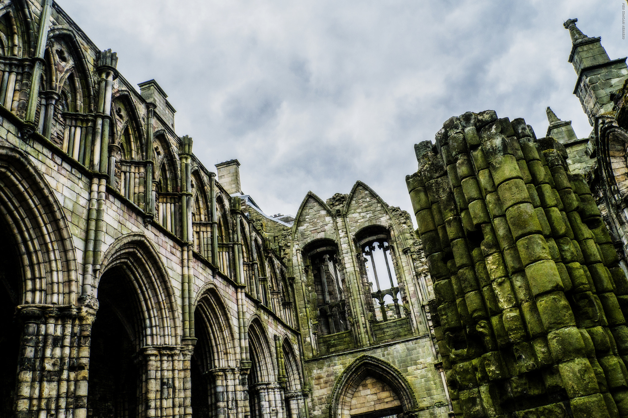 Panasonic Lumix DMC-GH2 sample photo. Holyrood abbey photography
