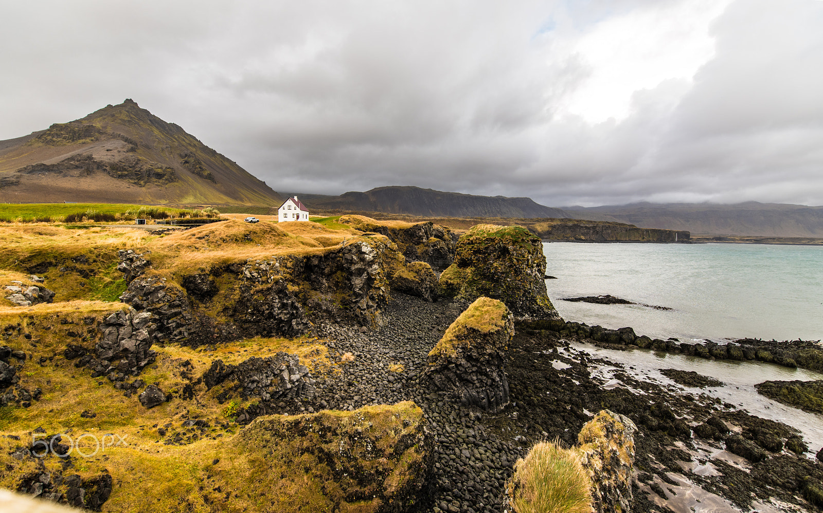 Nikon D810A + Nikon AF-S Nikkor 14-24mm F2.8G ED sample photo. Sea shore cliff photography