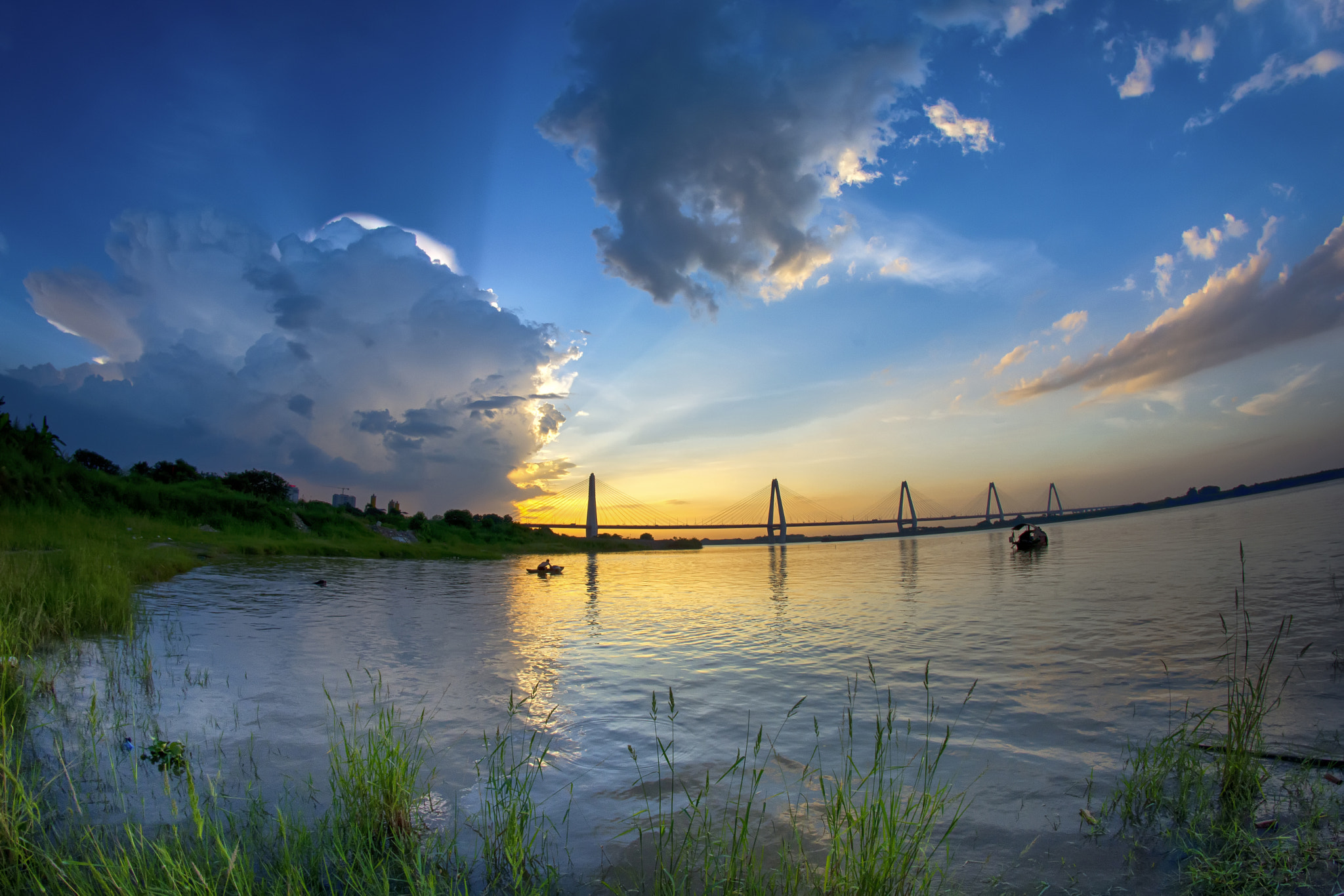Samyang 8mm F3.5 Aspherical IF MC Fisheye sample photo. Sunset on the river photography