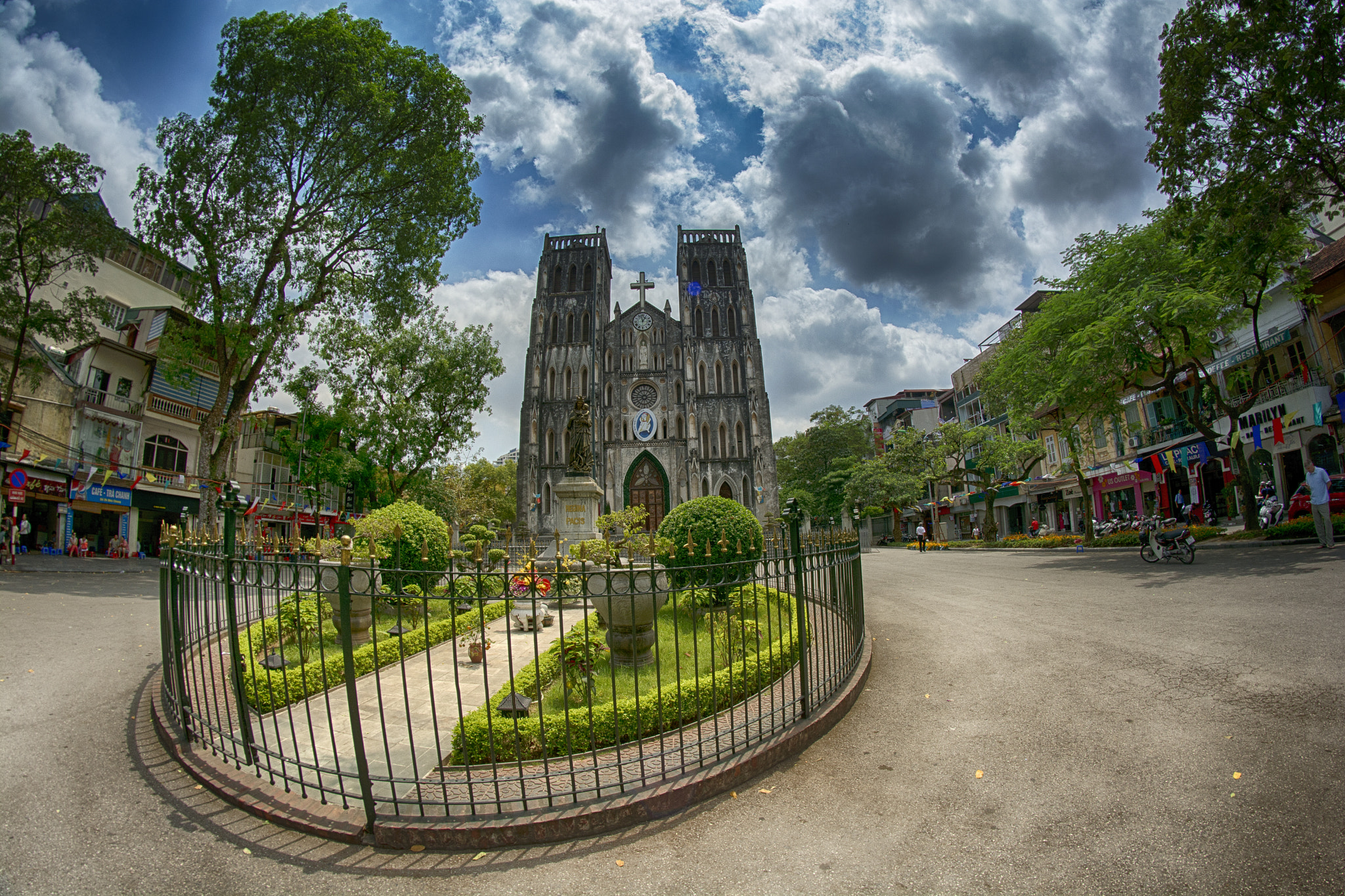 Samyang 8mm F3.5 Aspherical IF MC Fisheye sample photo. St. joseph's cathedral photography