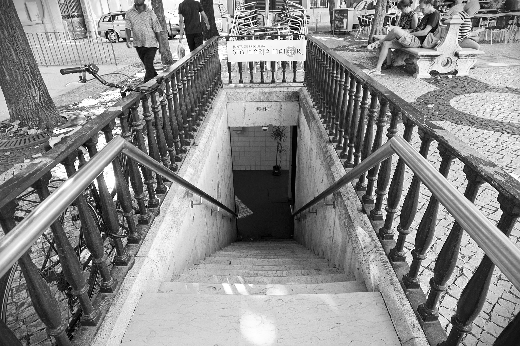 Nikon D5000 sample photo. Lisboa: streets photography