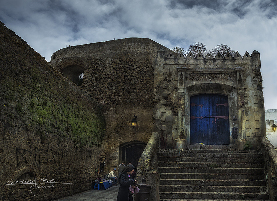 Pentax K-5 + Sigma 17-70mm F2.8-4 DC Macro OS HSM sample photo. Puerta de la medina  bab homar- arsila. photography