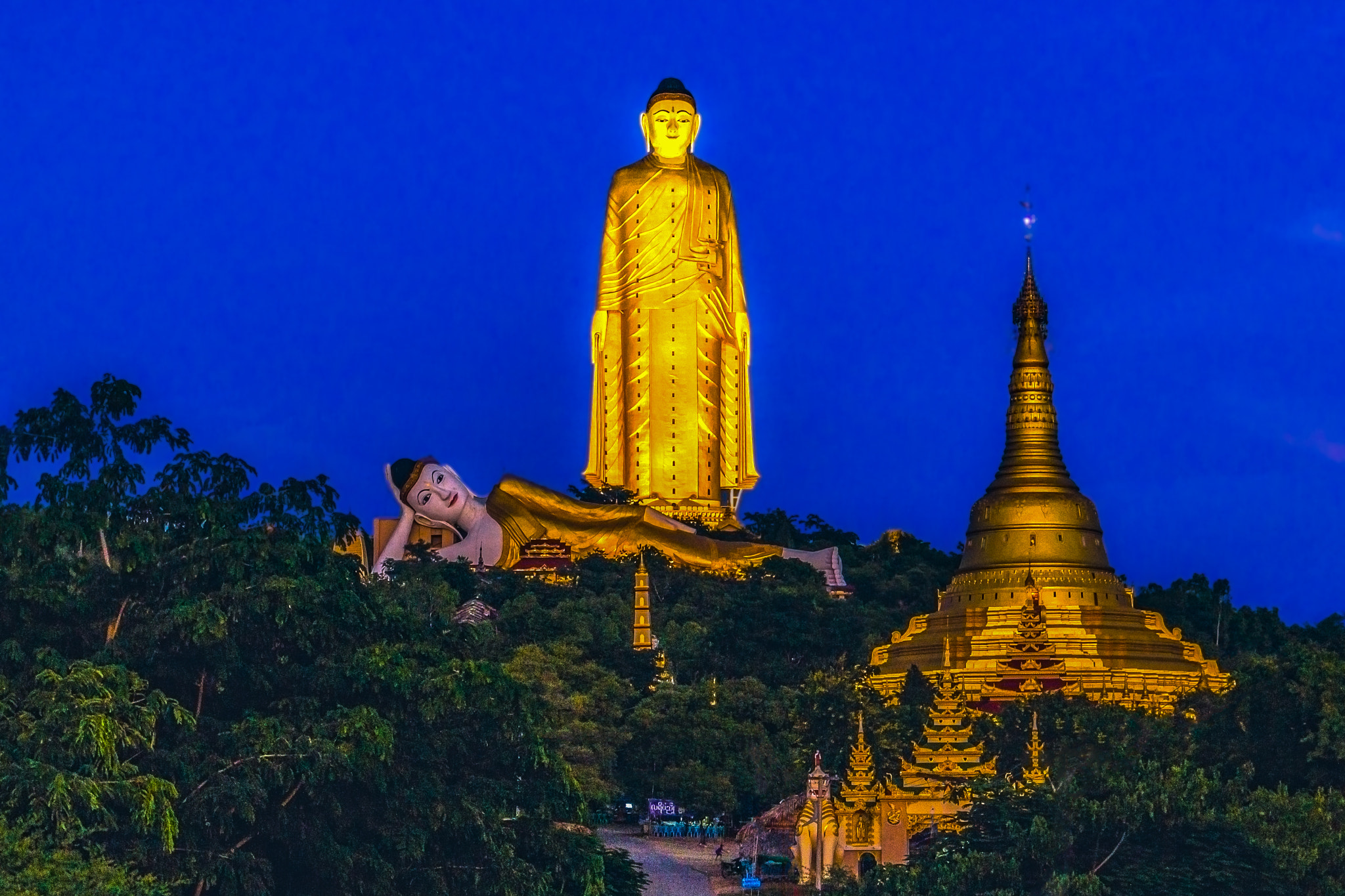 Sigma 24-70mm F2.8 EX DG Macro sample photo. Monywa myanmar photography