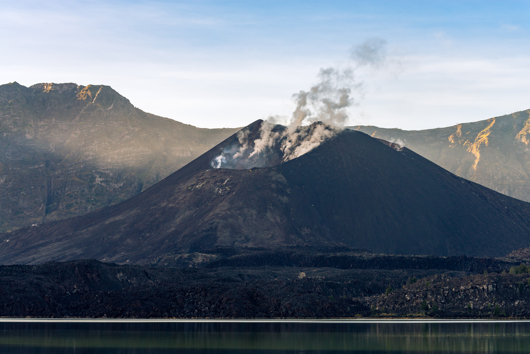 Nikon D800E sample photo. Smoke from mount barujari in segara anak lake photography