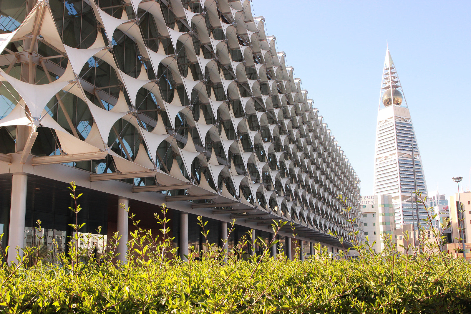 Canon EF 24-70mm F4L IS USM sample photo. King fahd library, riyadh photography