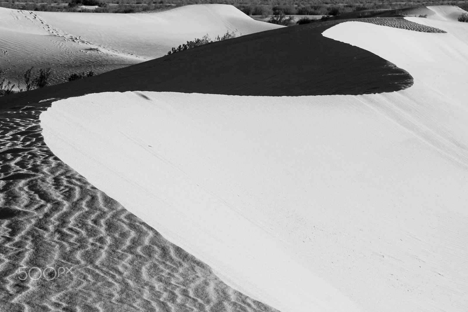 Canon EOS 60D + Sigma 70-200mm F2.8 EX DG OS HSM sample photo. Death valley sand dunes photography