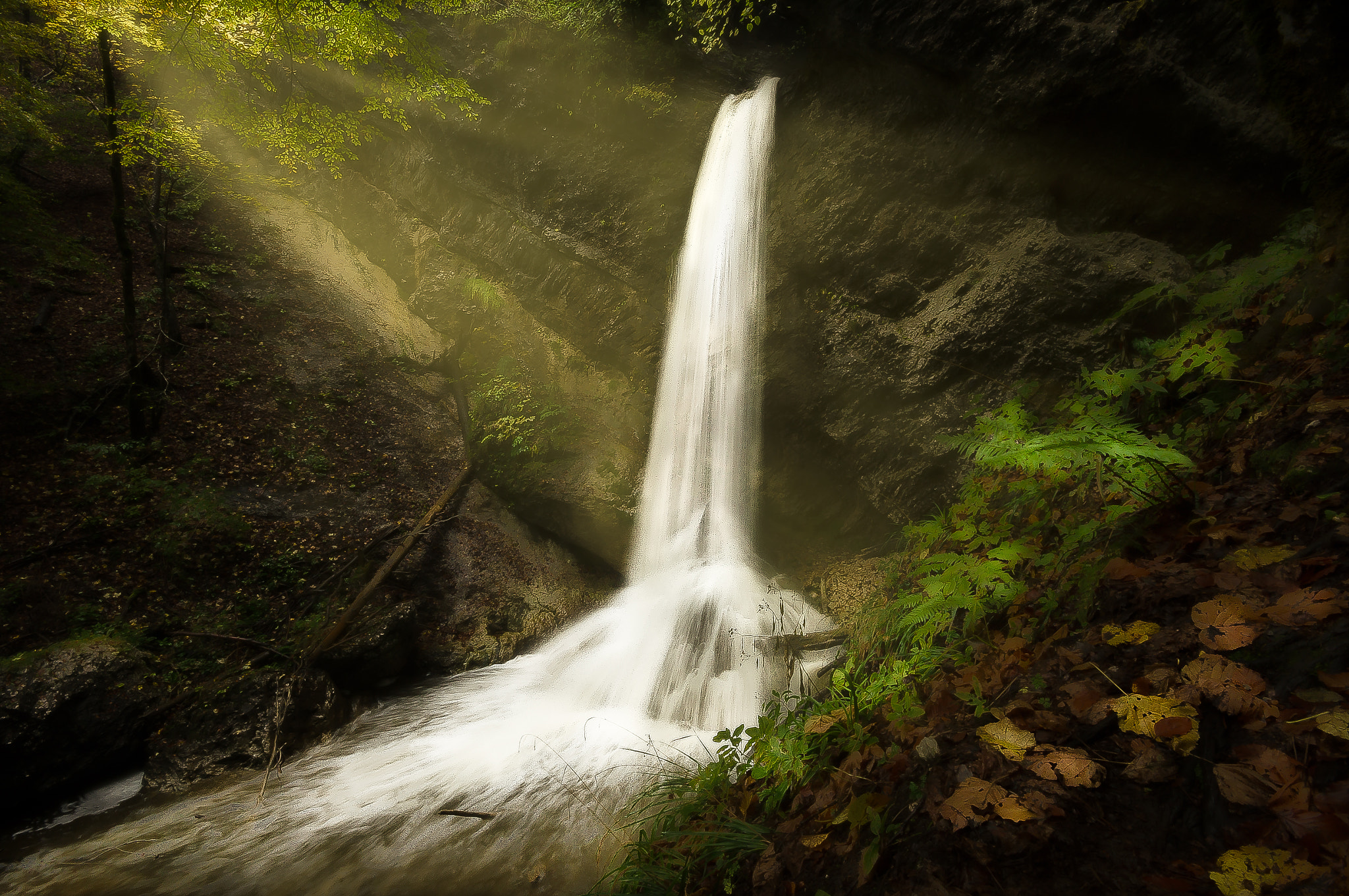 Sony SLT-A55 (SLT-A55V) + Sigma AF 10-20mm F4-5.6 EX DC sample photo. Waterforce photography