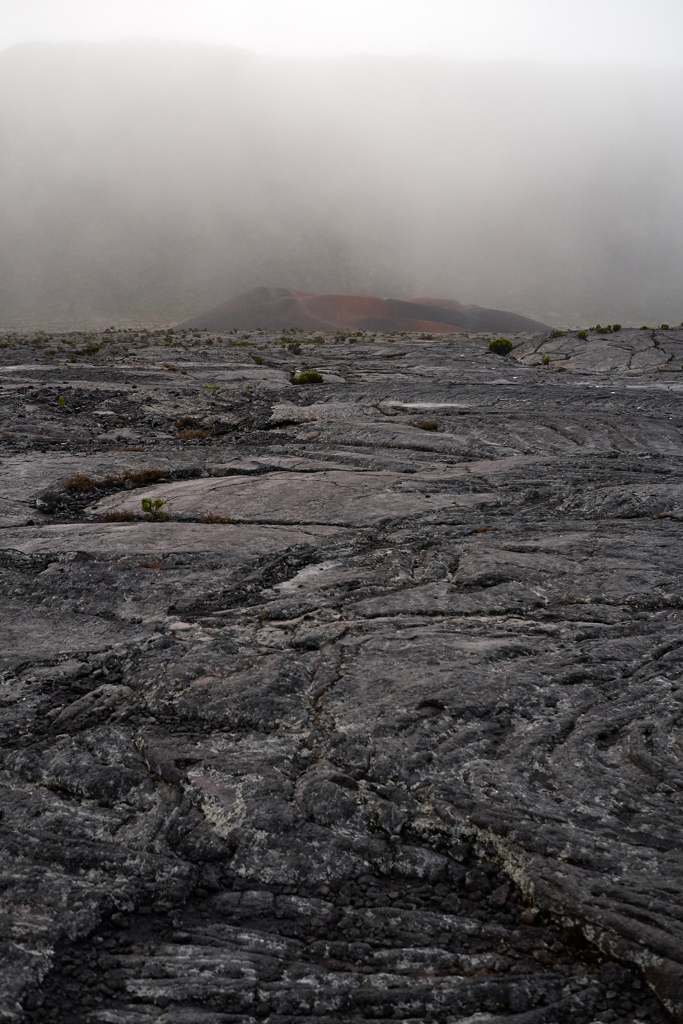 Fujifilm X-E1 + Fujifilm XF 27mm F2.8 sample photo. Piton de la fournaise enclosure photography