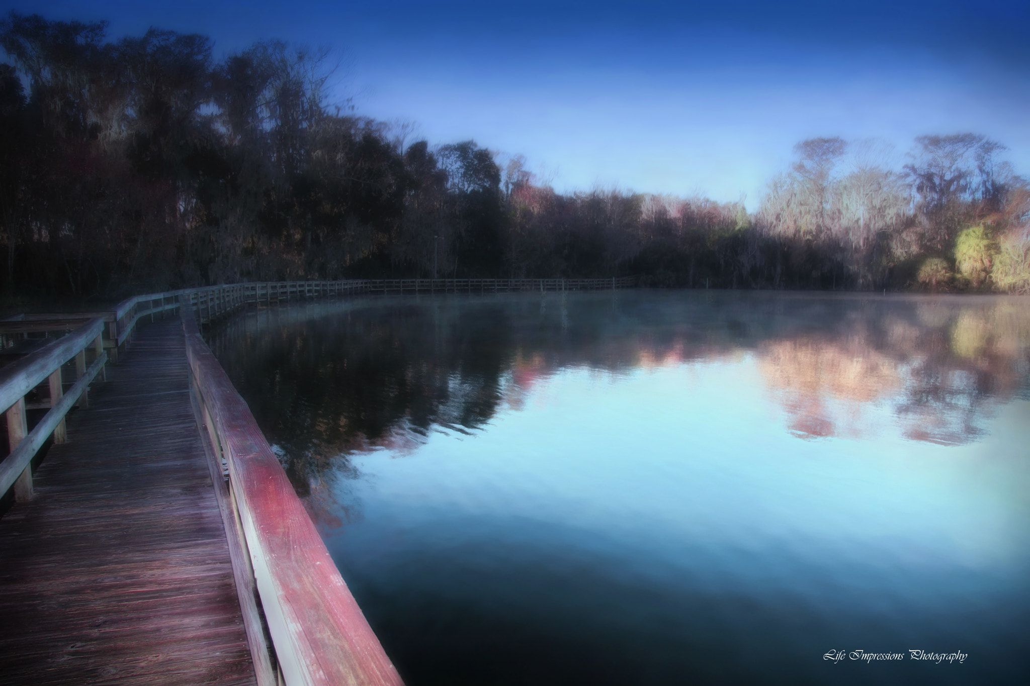 Canon EOS 20D + Canon EF 28mm F2.8 sample photo. Mt dora lake early in the morning photography