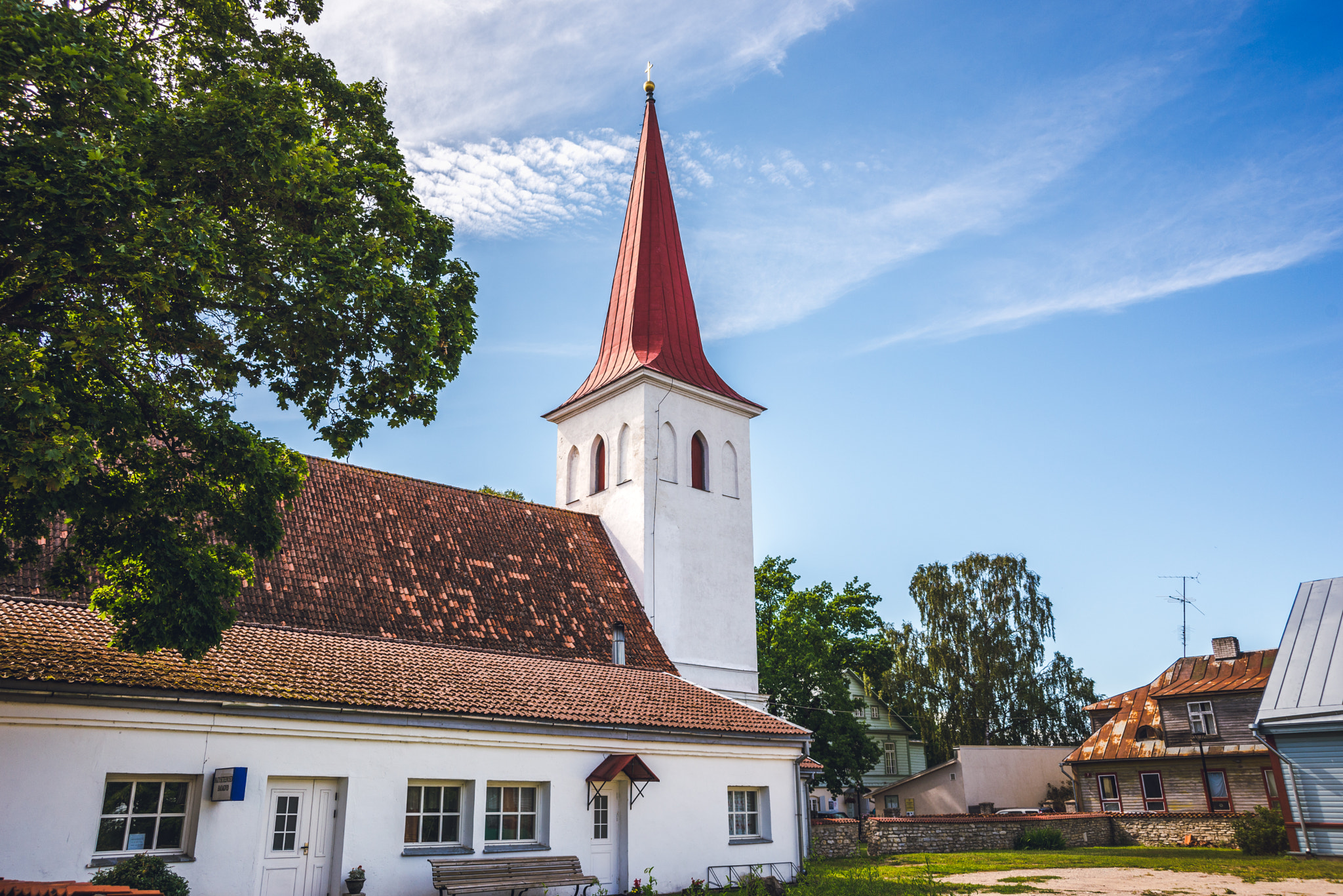 AF Zoom-Nikkor 28-70mm f/3.5-4.5D sample photo. Jaani church photography