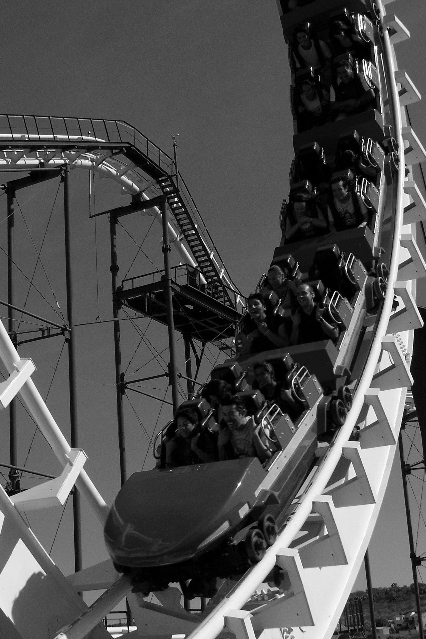 Kodak Z650 ZOOM DIGITAL CAMERA sample photo. Roller coaster photography