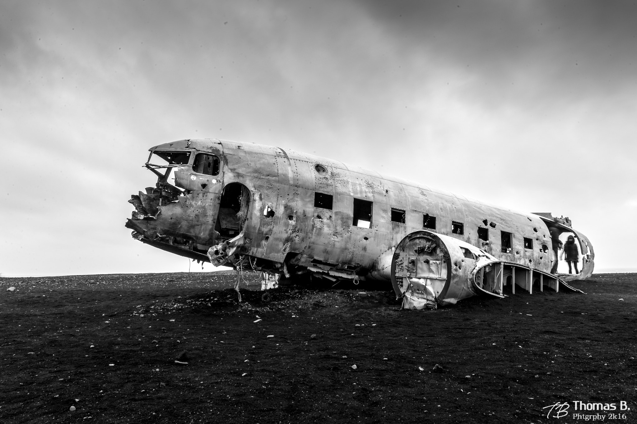 Sigma 12-24mm F4.5-5.6 II DG HSM sample photo. Crashed dc3 photography