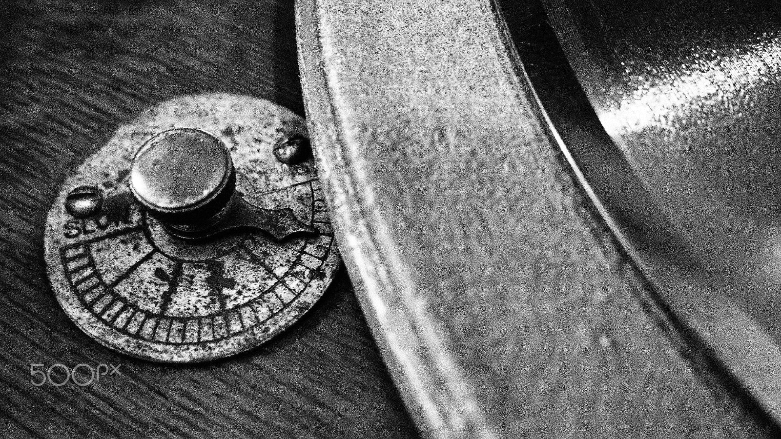 Olympus PEN E-PM2 sample photo. Antique record player photography