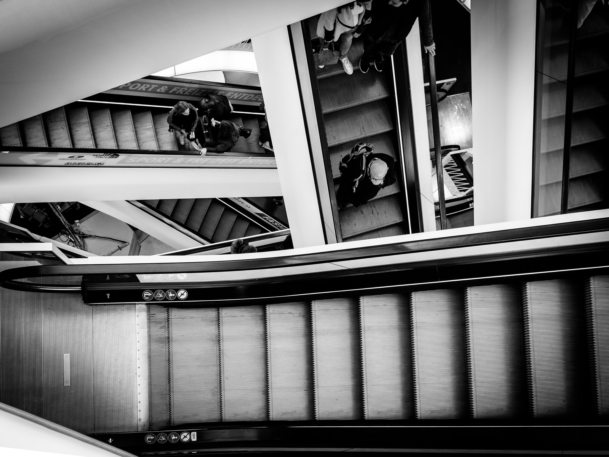 Olympus PEN-F + Sigma 19mm F2.8 DN Art sample photo. Escalator frankfurt photography