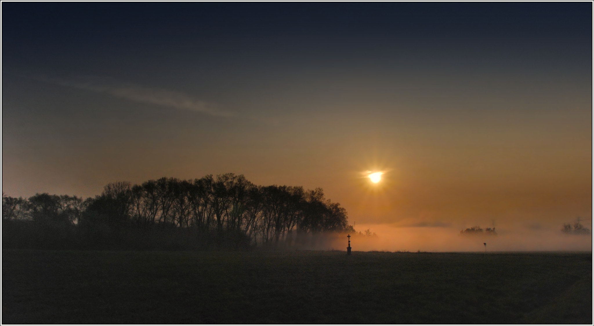 Sigma 18-200mm F3.5-6.3 DC OS HSM sample photo. The sun is a kerosene lamp photography