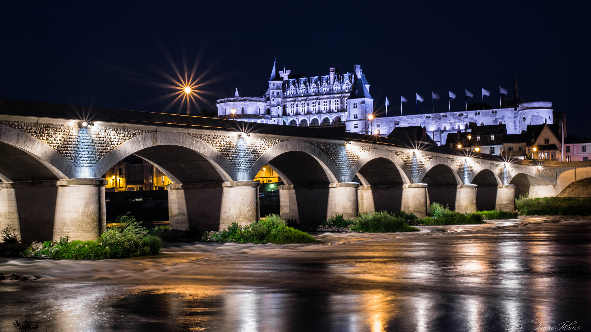Nikon D4S + Nikon AF-S Nikkor 50mm F1.8G sample photo. Amboise castle photography