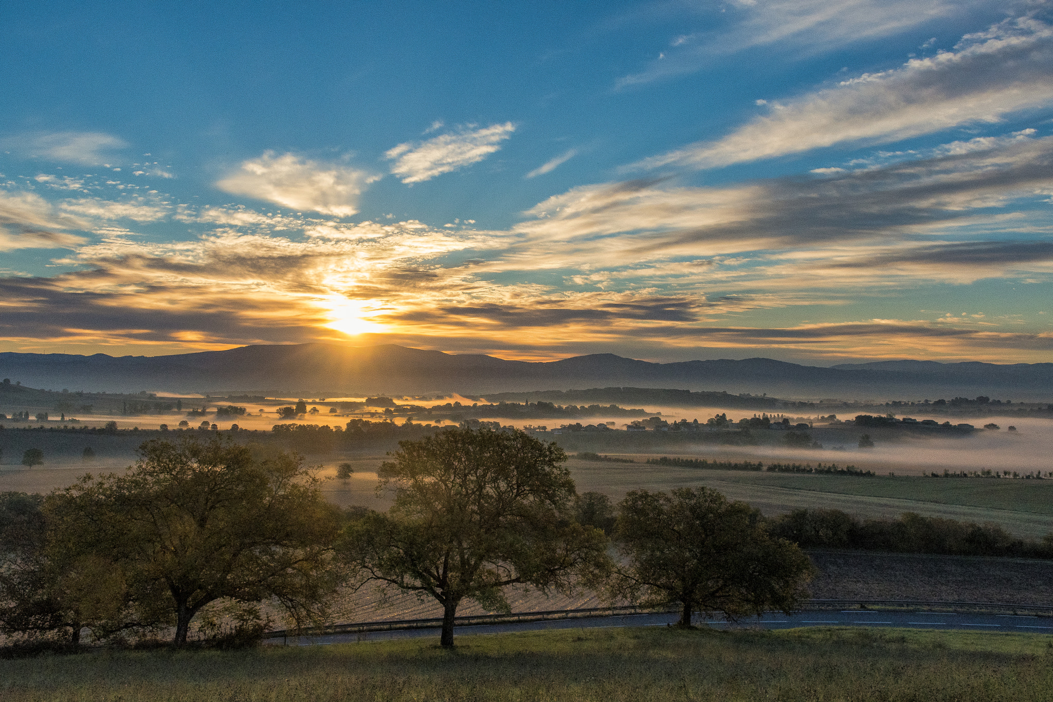 Nikon D500 sample photo. Sunrise in auvergne photography