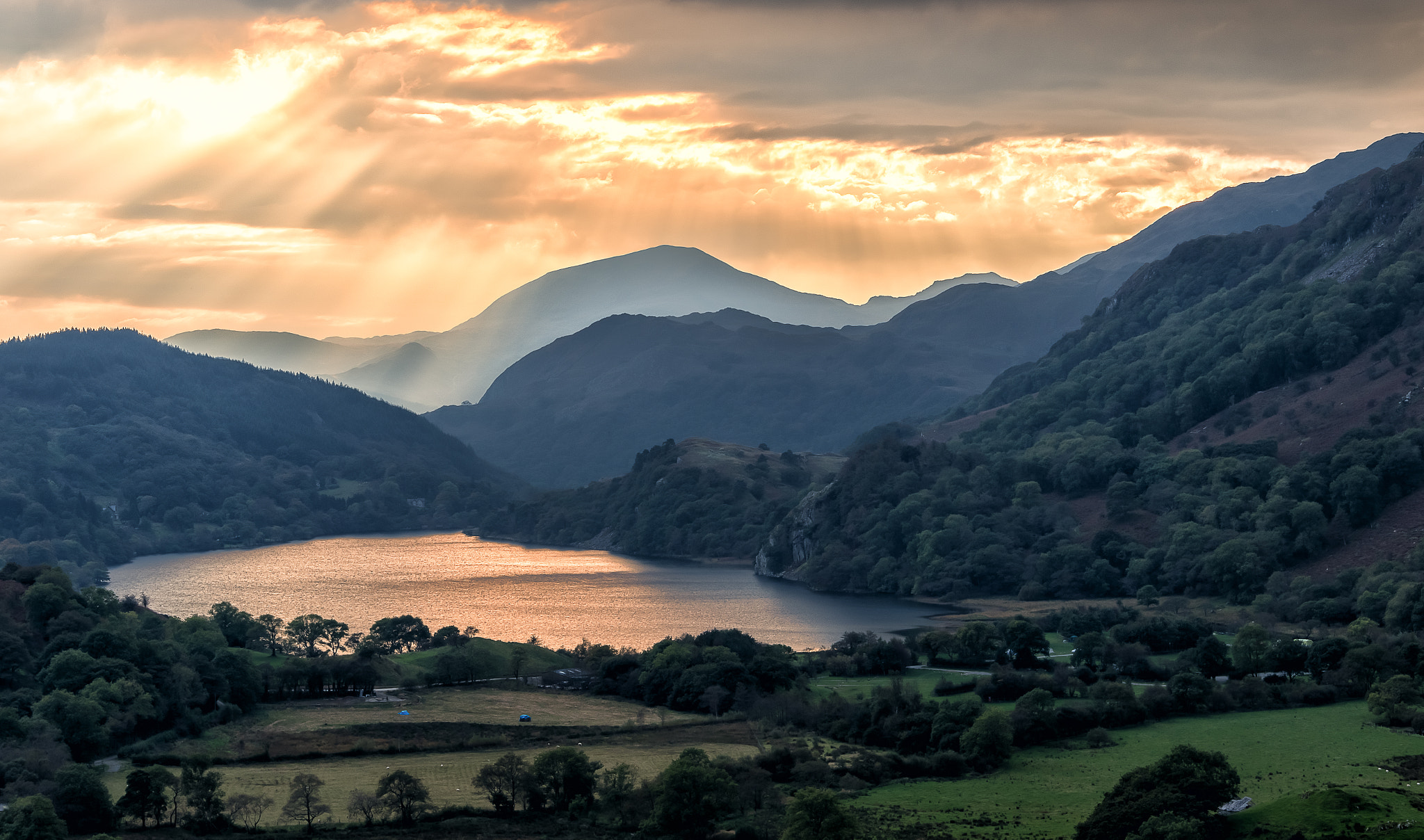 Canon EF-S 18-135mm F3.5-5.6 IS sample photo. Nant gwynant sunset photography