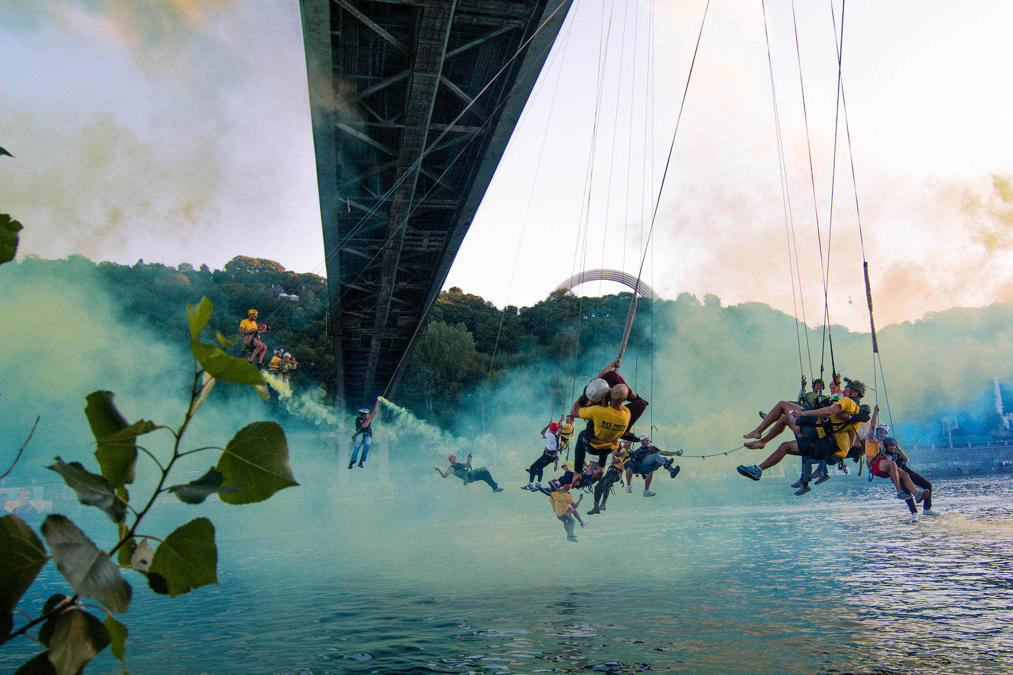 Tokina AT-X Pro 12-24mm F4 (IF) DX sample photo. Jump together photography