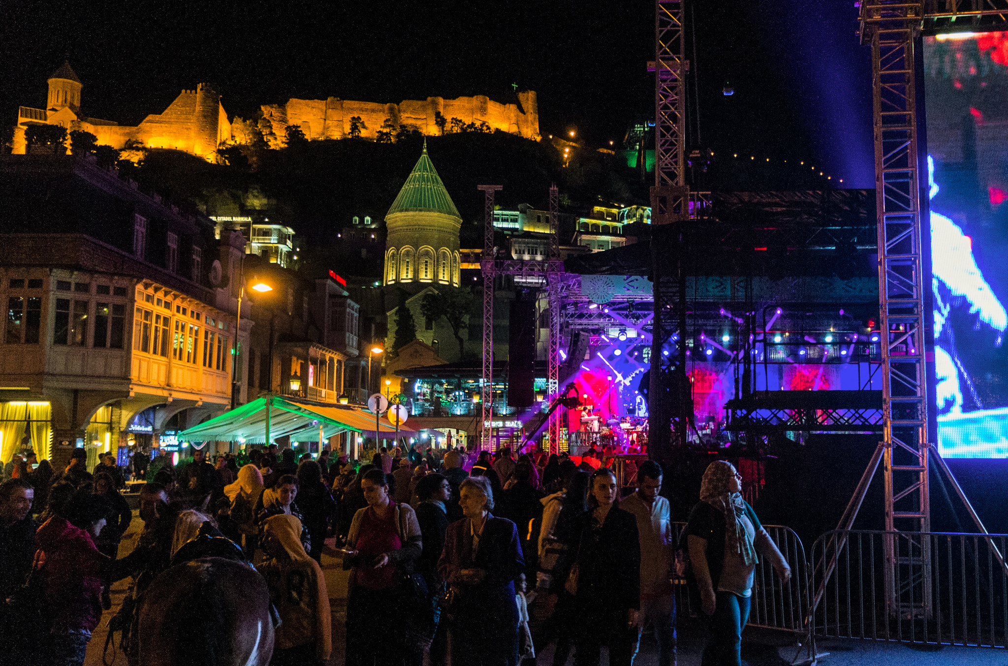 Sony Alpha NEX-3 sample photo. Tbilisi at night photography