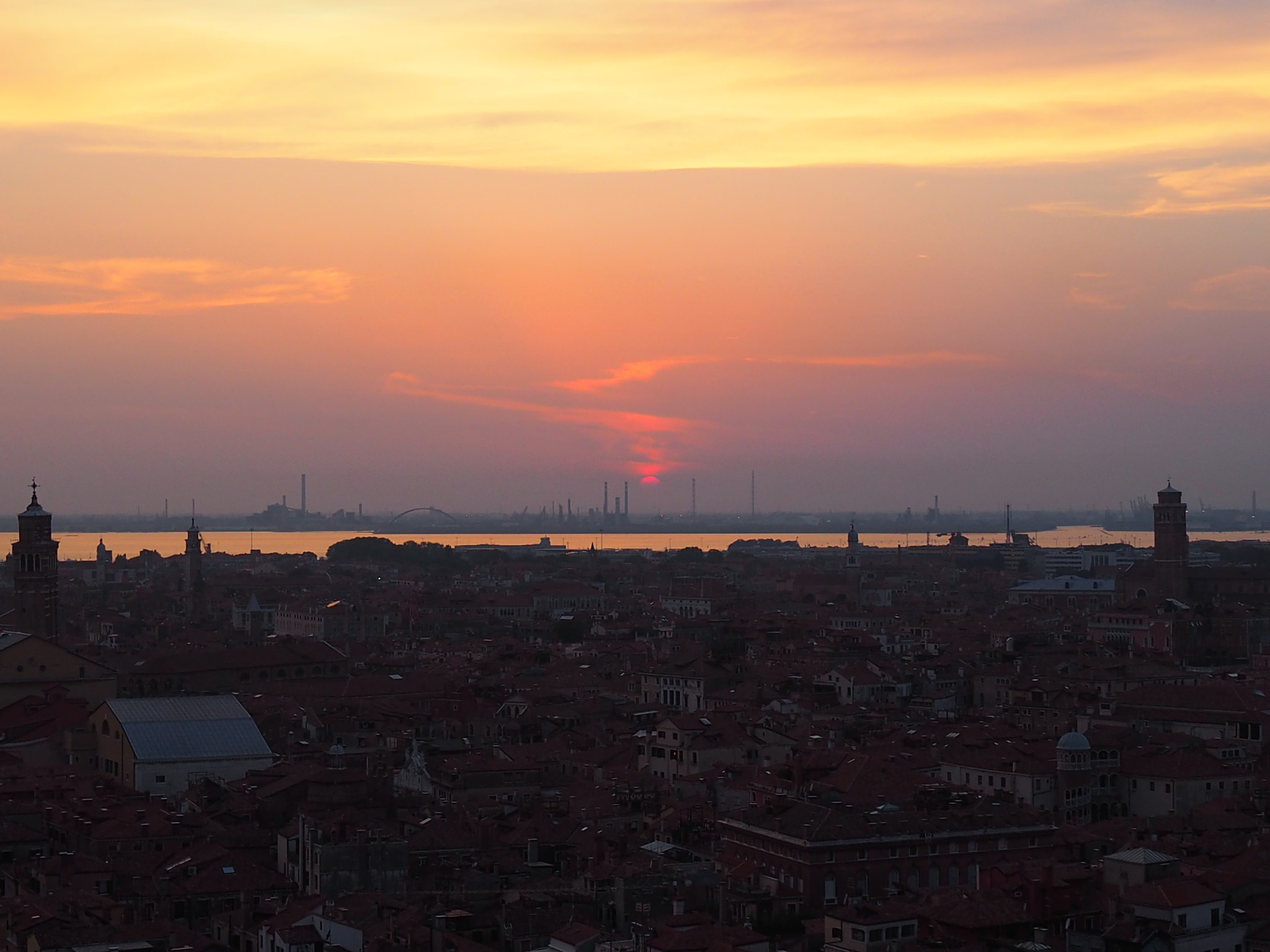 Olympus OM-D E-M10 II + Olympus M.Zuiko Digital 17mm F1.8 sample photo. Venice photography