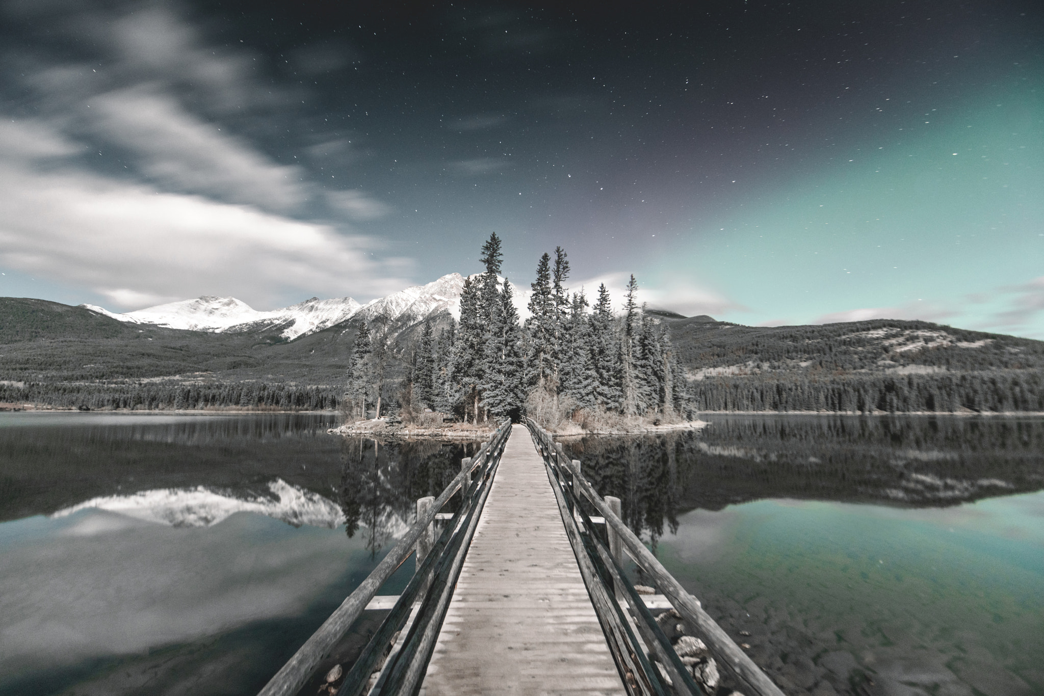 Sony a7R II + Canon EF 14mm F2.8L II USM sample photo. Northern lights in jasper photography