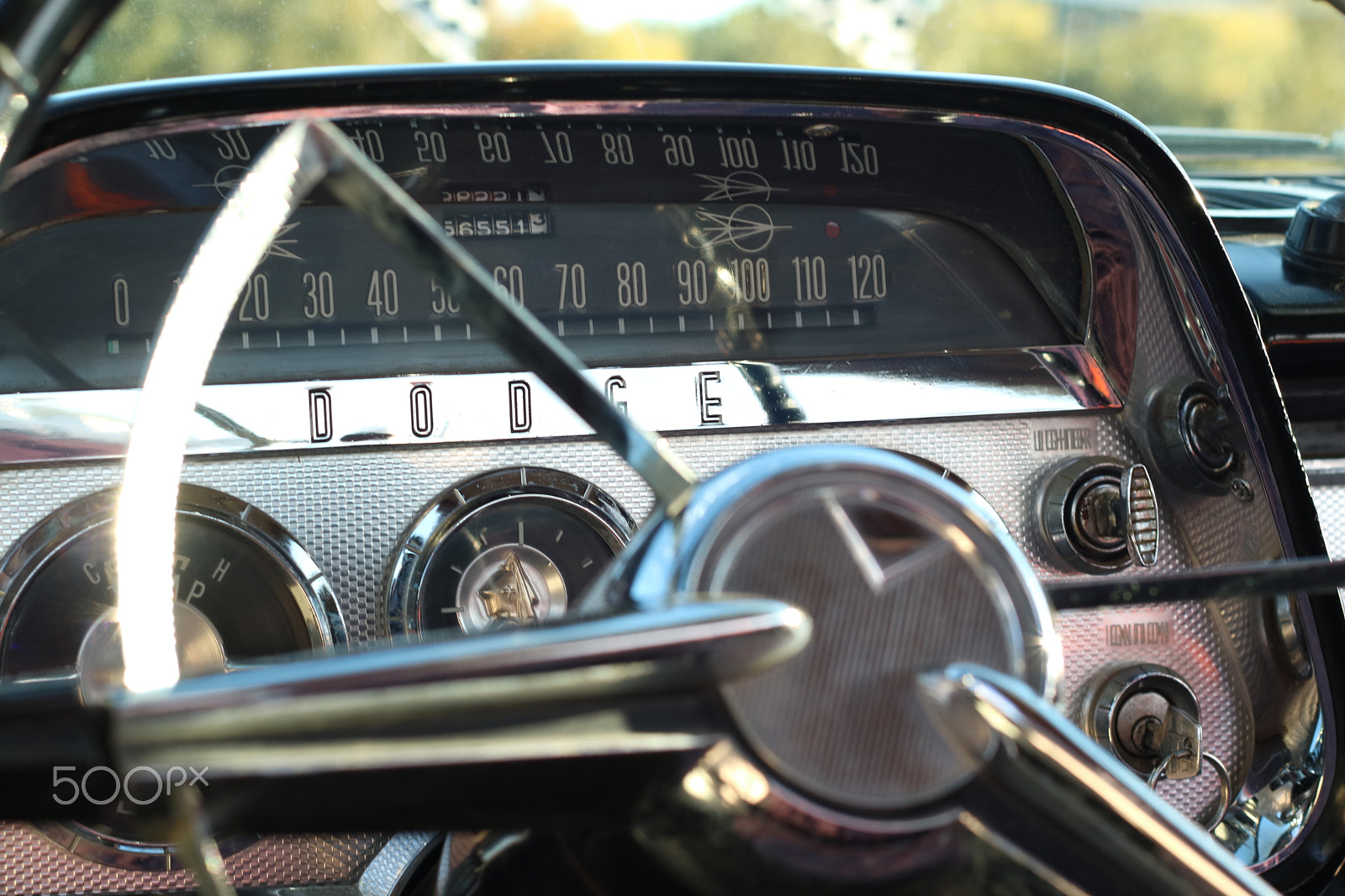 Canon EOS M3 sample photo. Dash of a dodge royal photography