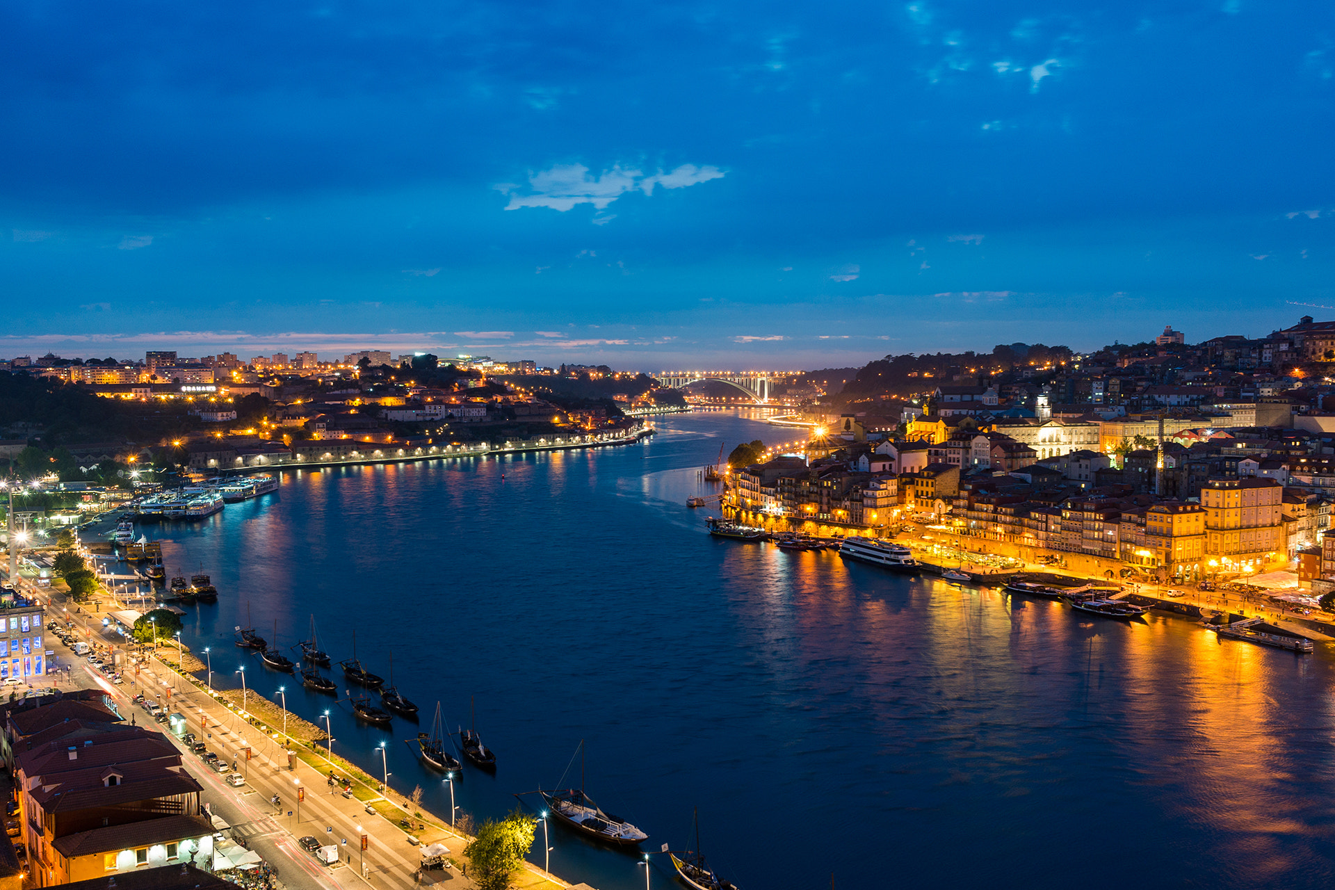 Sony Alpha NEX-6 + Sony E 20mm F2.8 sample photo. Porto rio douro photography