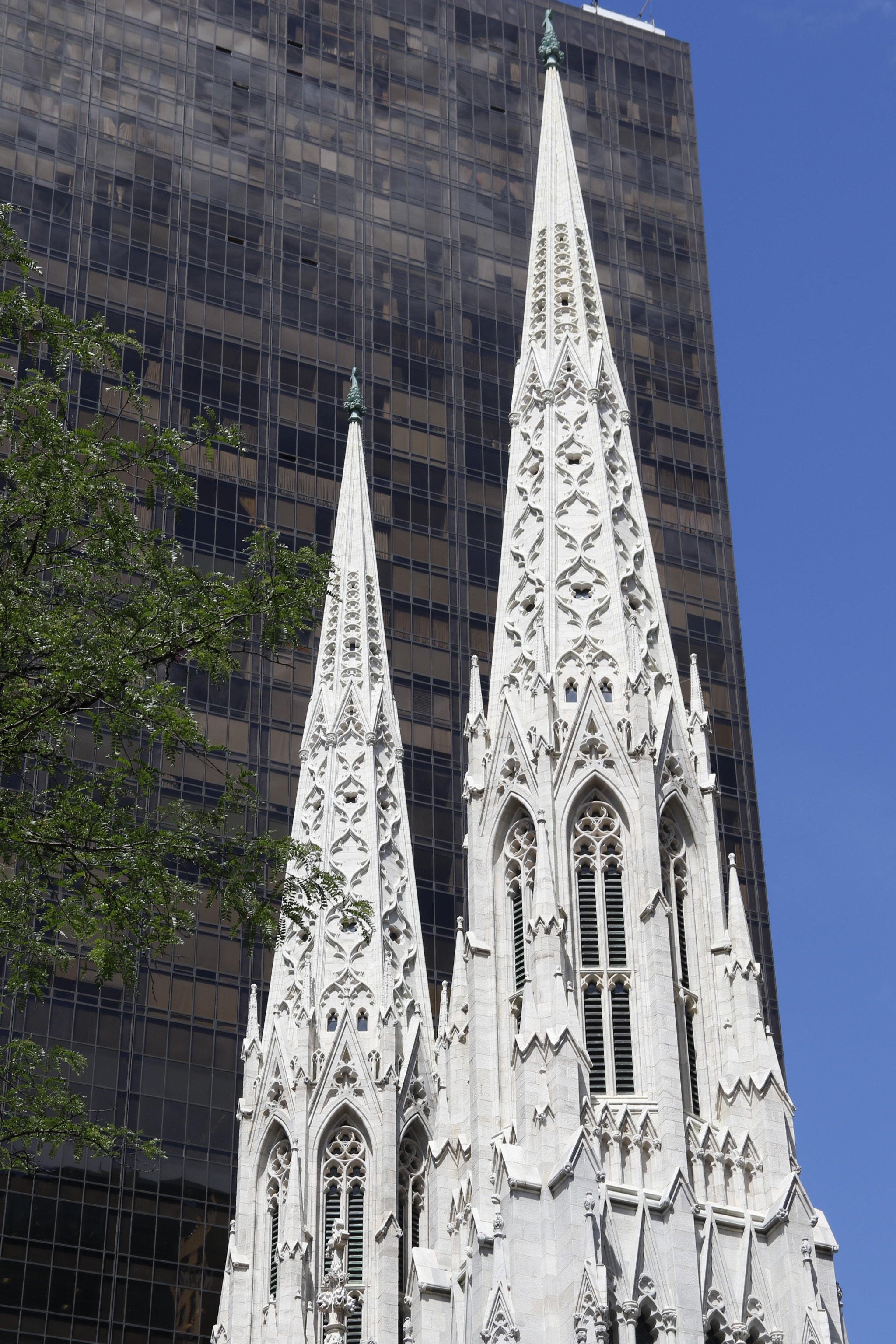 Canon EF-S 18-135mm F3.5-5.6 IS sample photo. Saint patricks church nyc usa 2016 photography