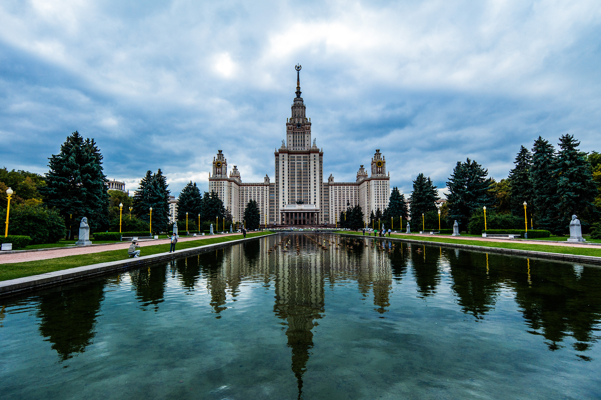 Samsung NX1000 + Samsung NX 12-24mm F4-5.6 ED sample photo. Moscow univ. photography