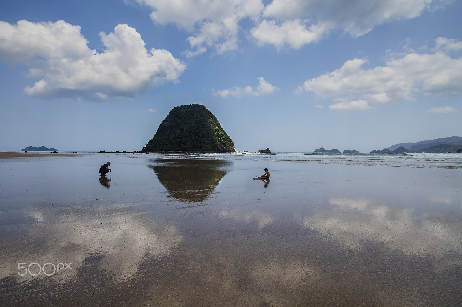 Canon EOS 5DS R sample photo. Pantai pulau merah photography