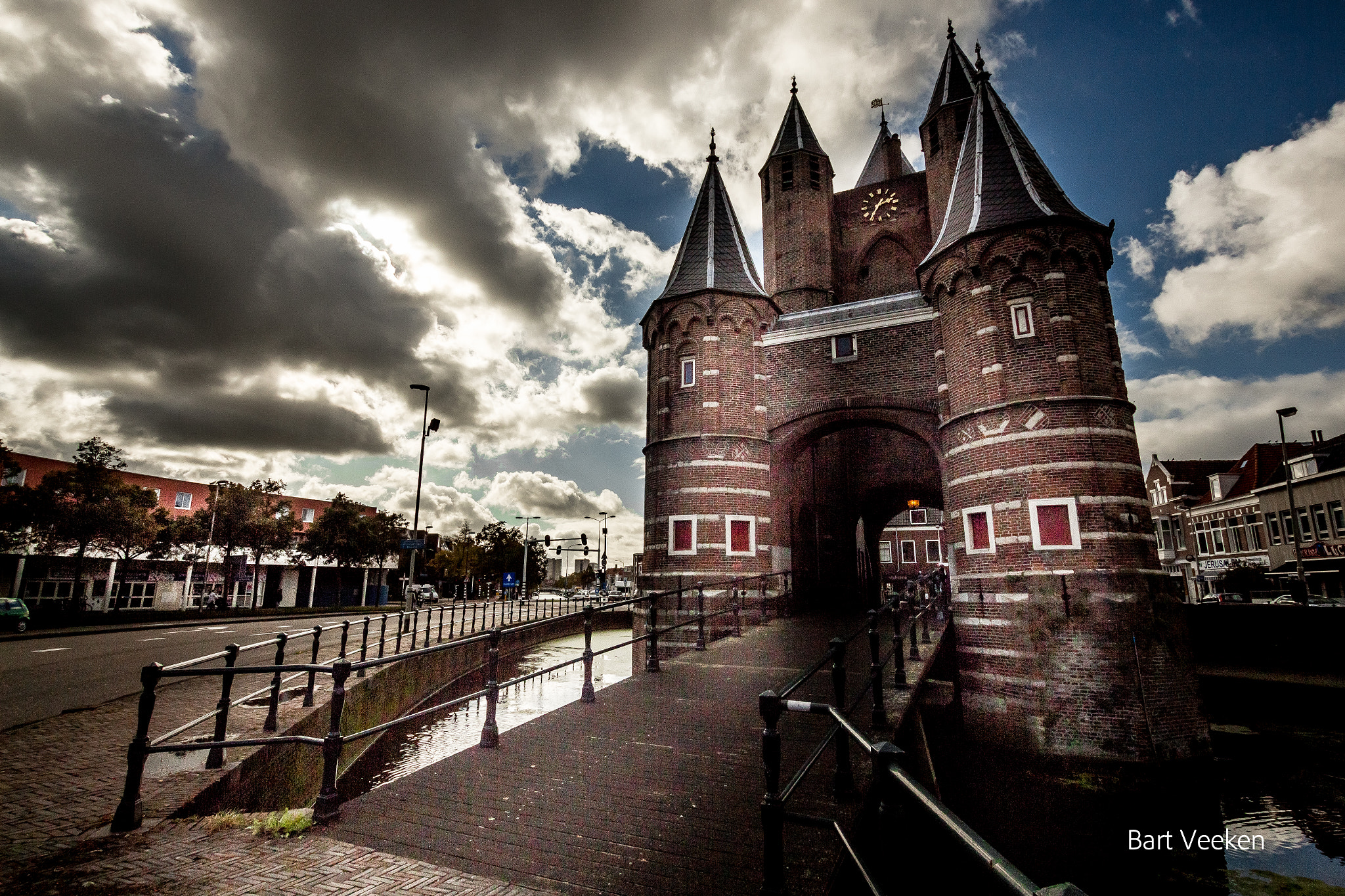 Sigma 10-20mm F3.5 EX DC HSM sample photo. Amsterdamse poort  photography