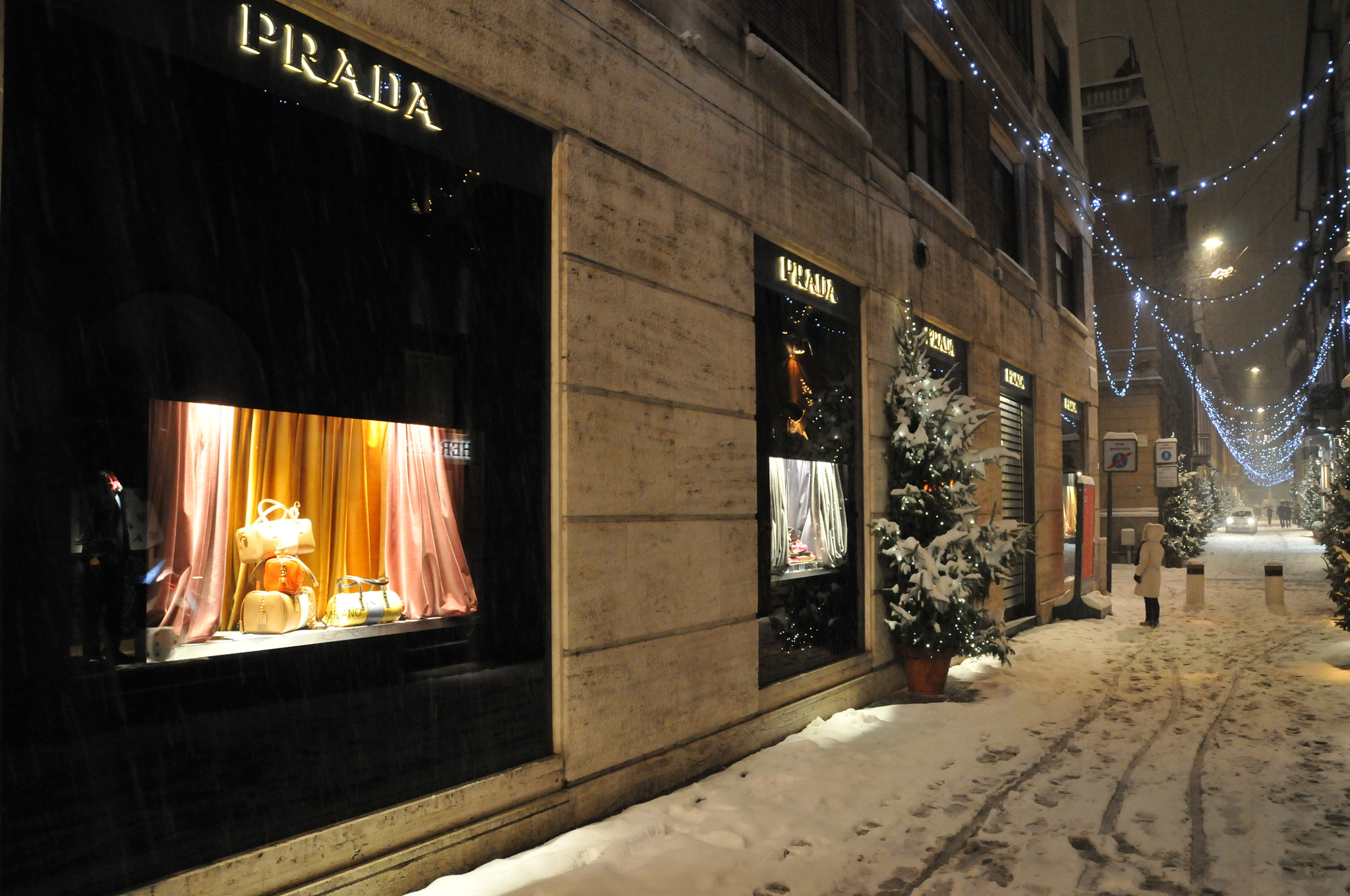 Nikon D300 sample photo. Milan, italy photography