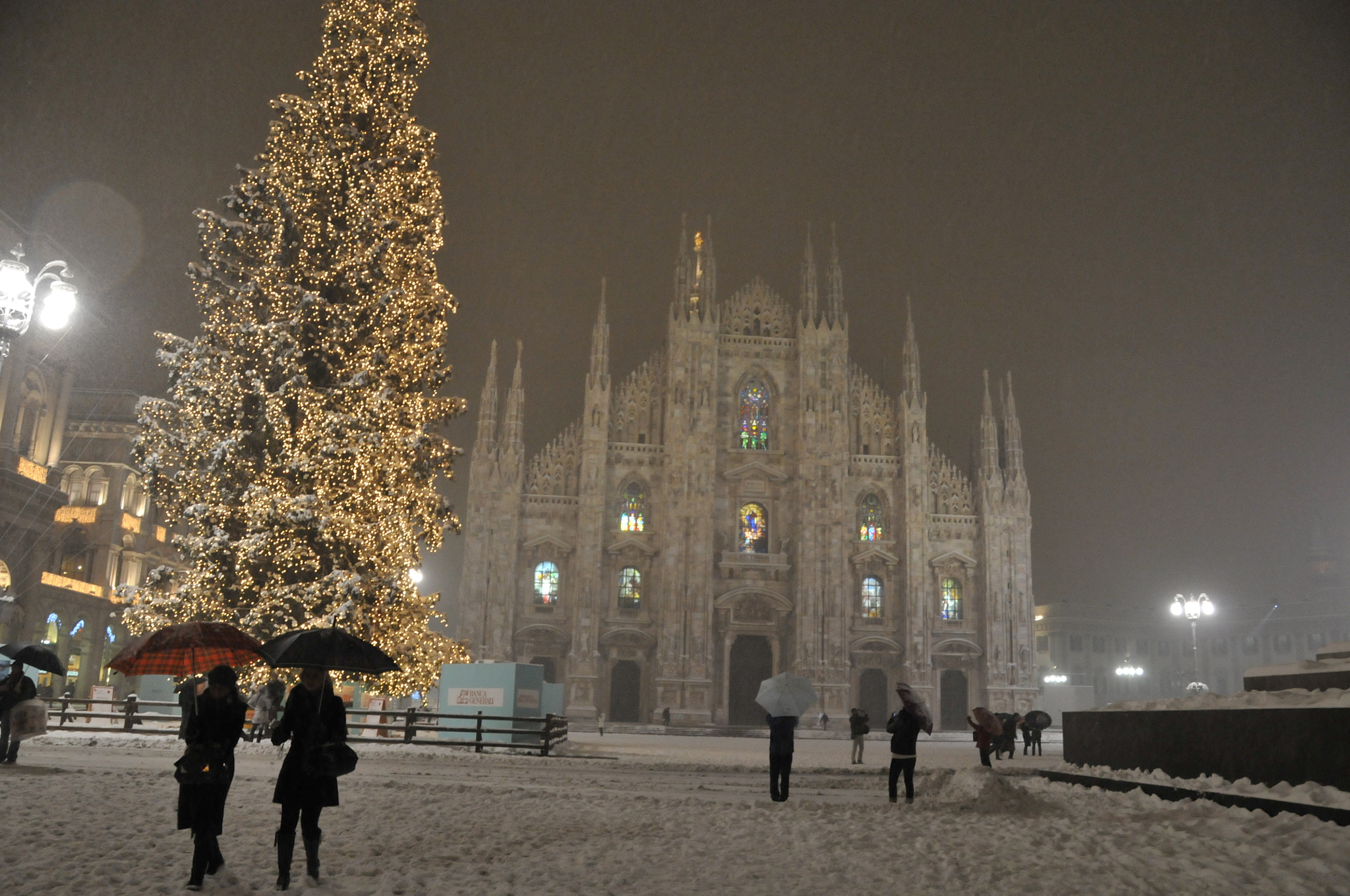 Nikon D300 sample photo. Milan, italy photography