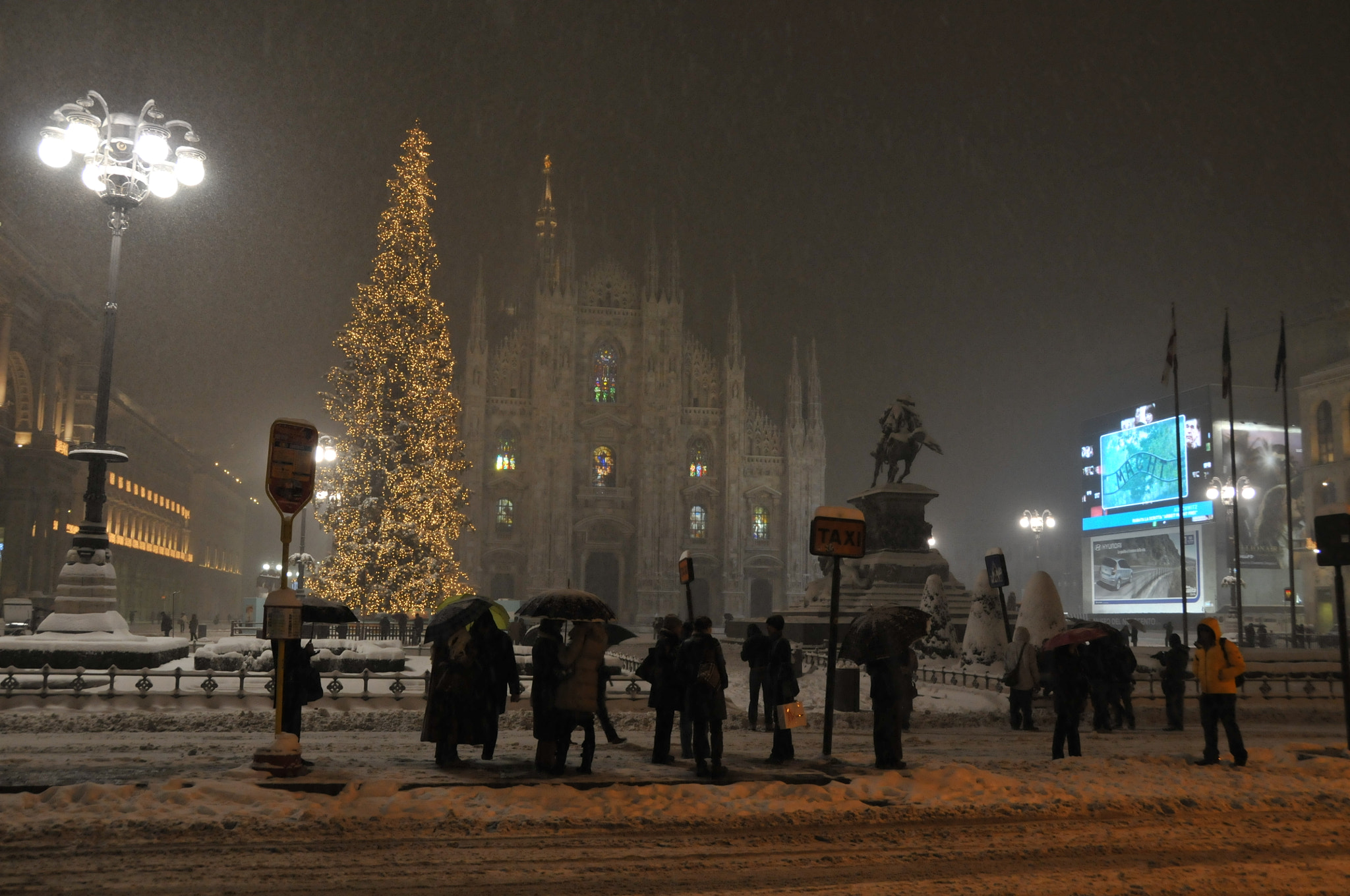 Nikon D300 sample photo. Milan, italy photography