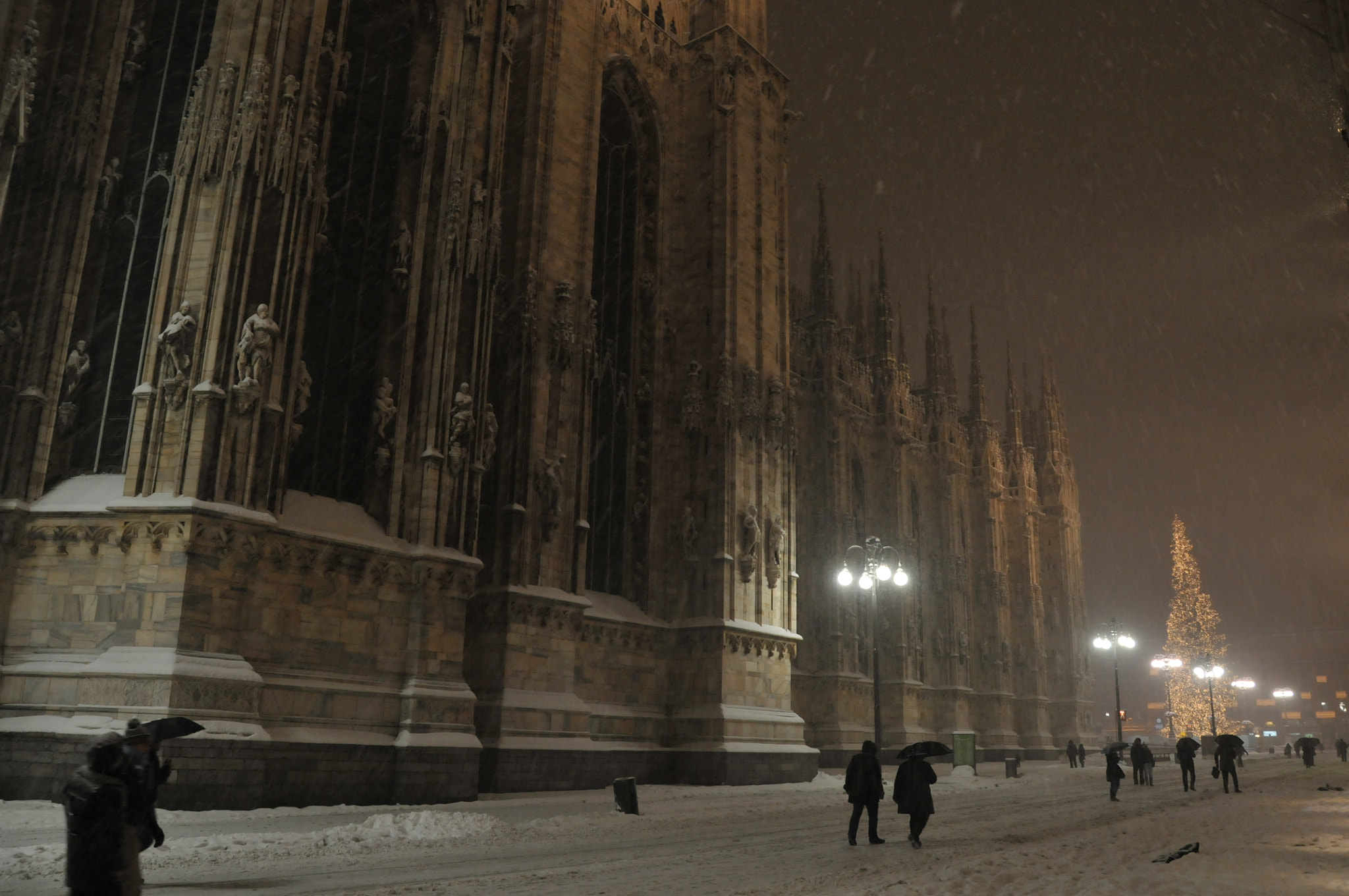 Nikon D300 sample photo. Milan, italy photography