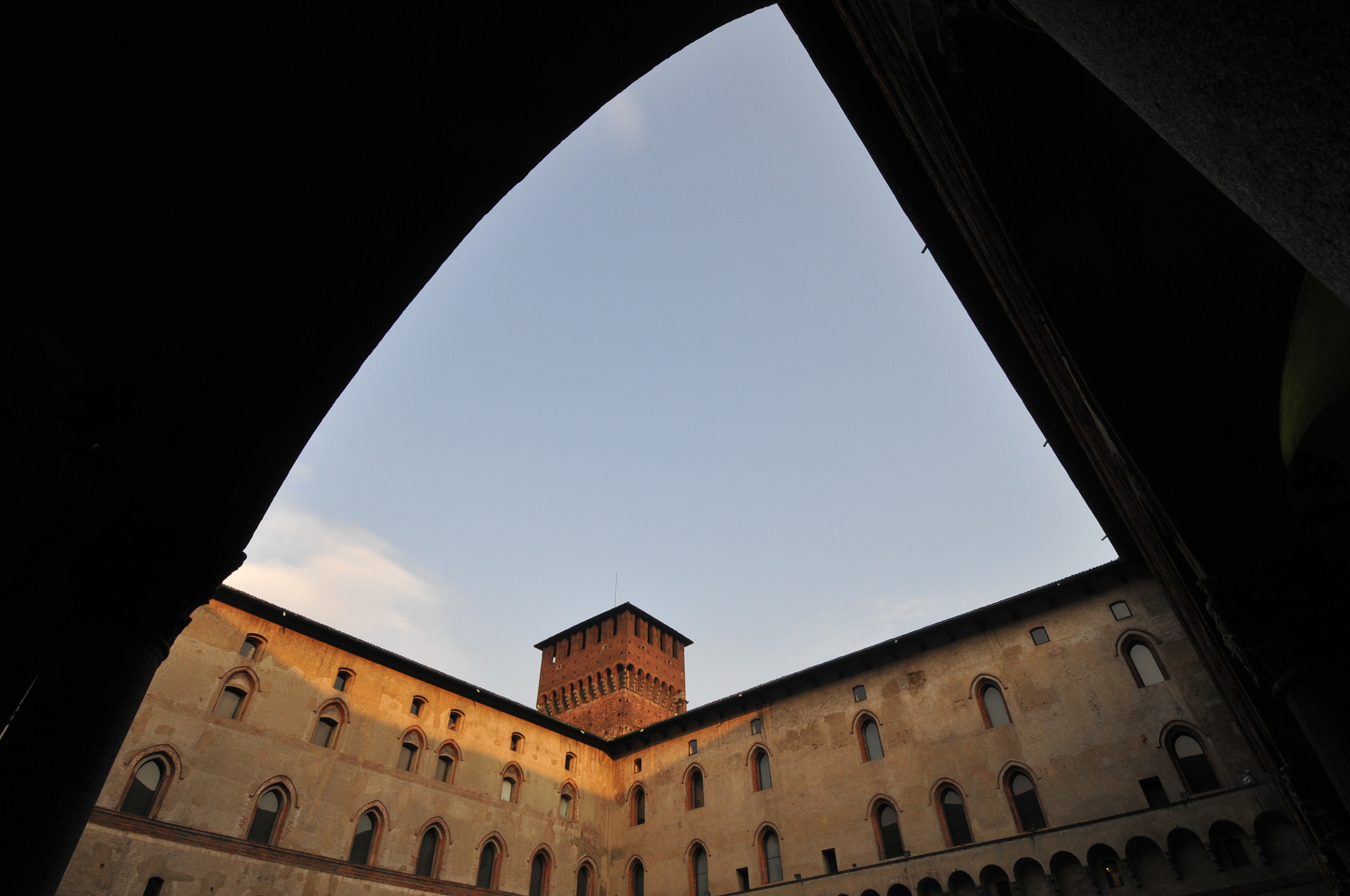 Nikon D300 sample photo. Milan, italy photography