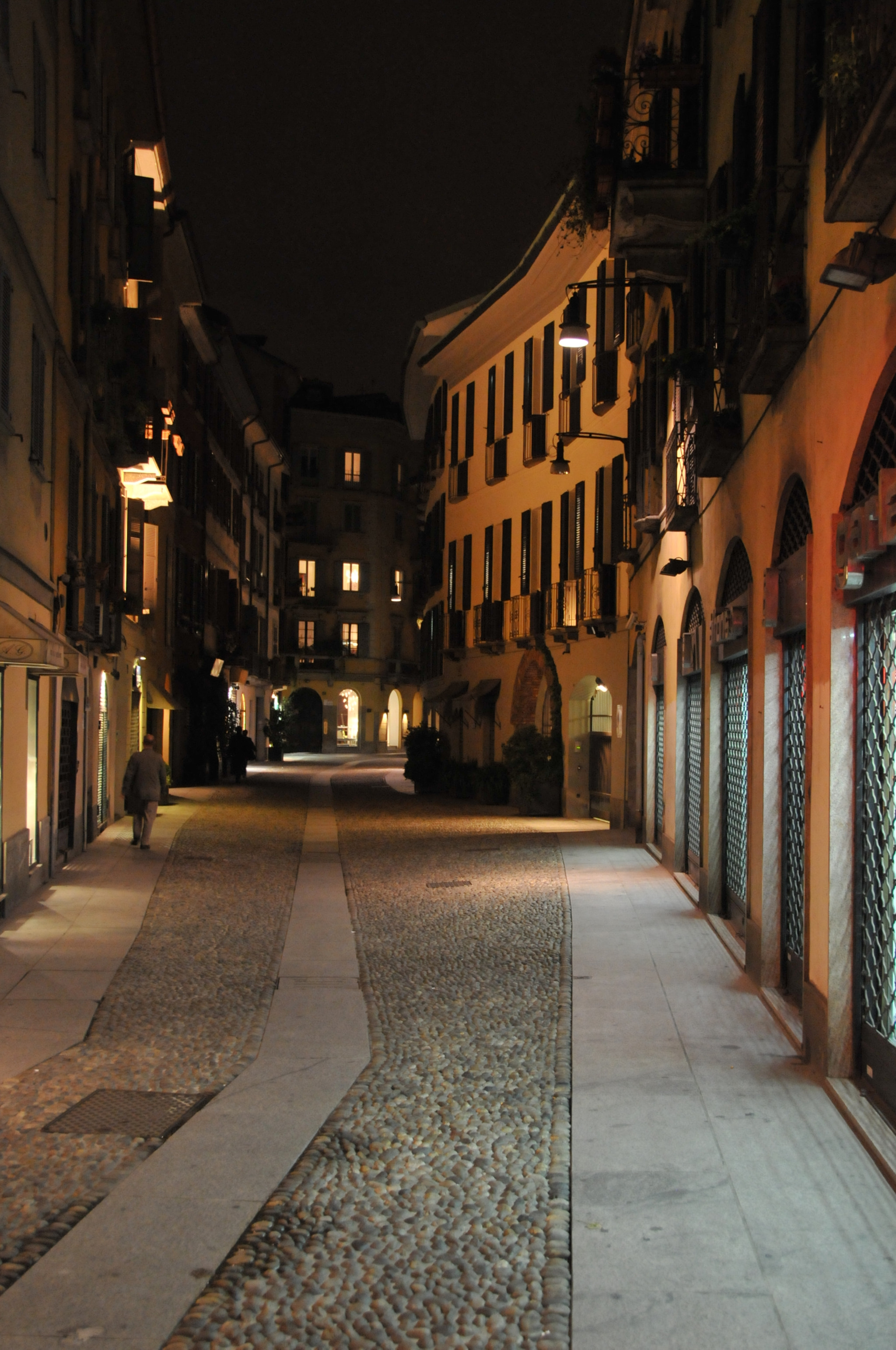 Nikon D300 sample photo. Milan, italy photography