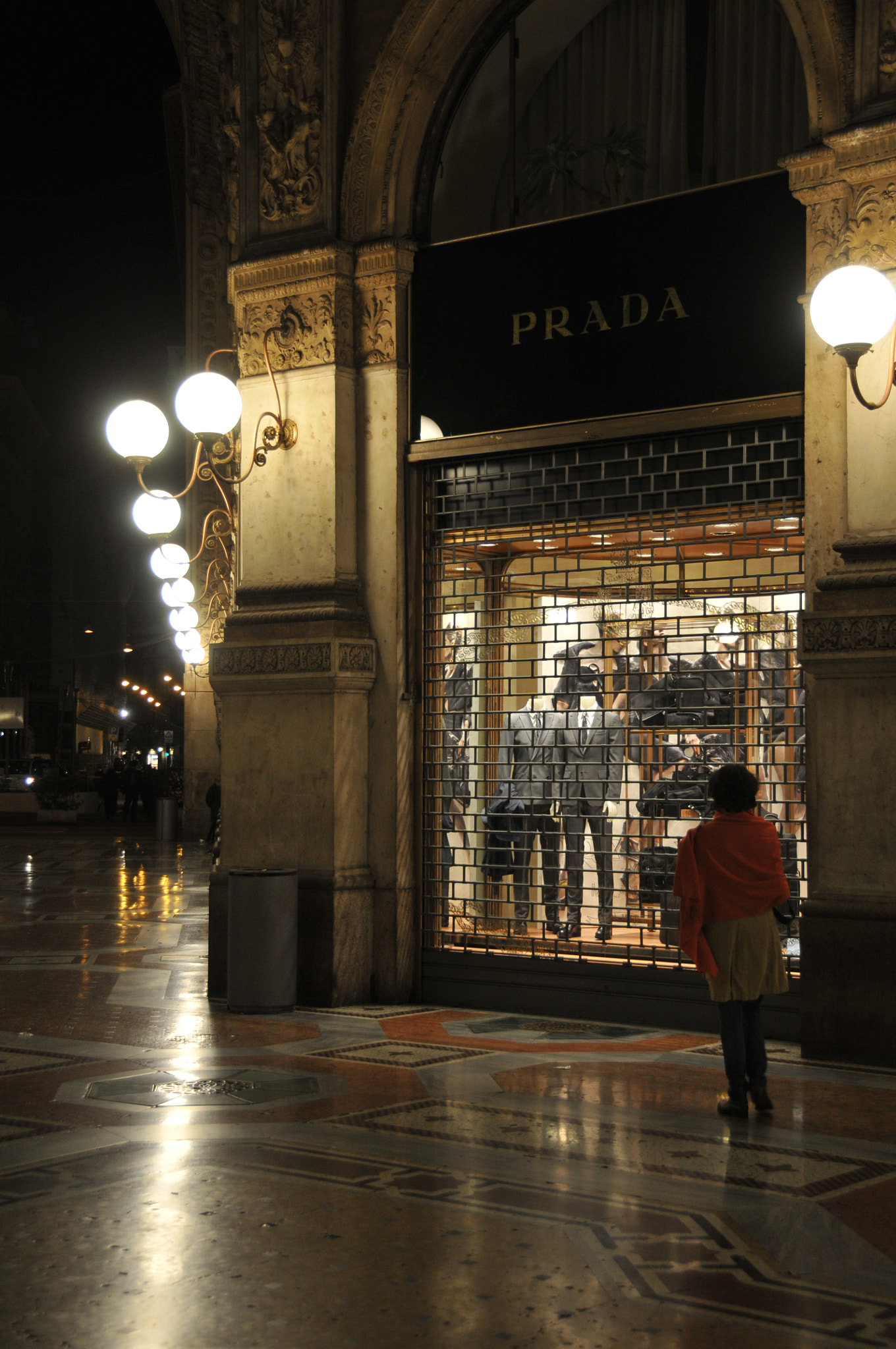 Nikon D300 sample photo. Milan, italy photography