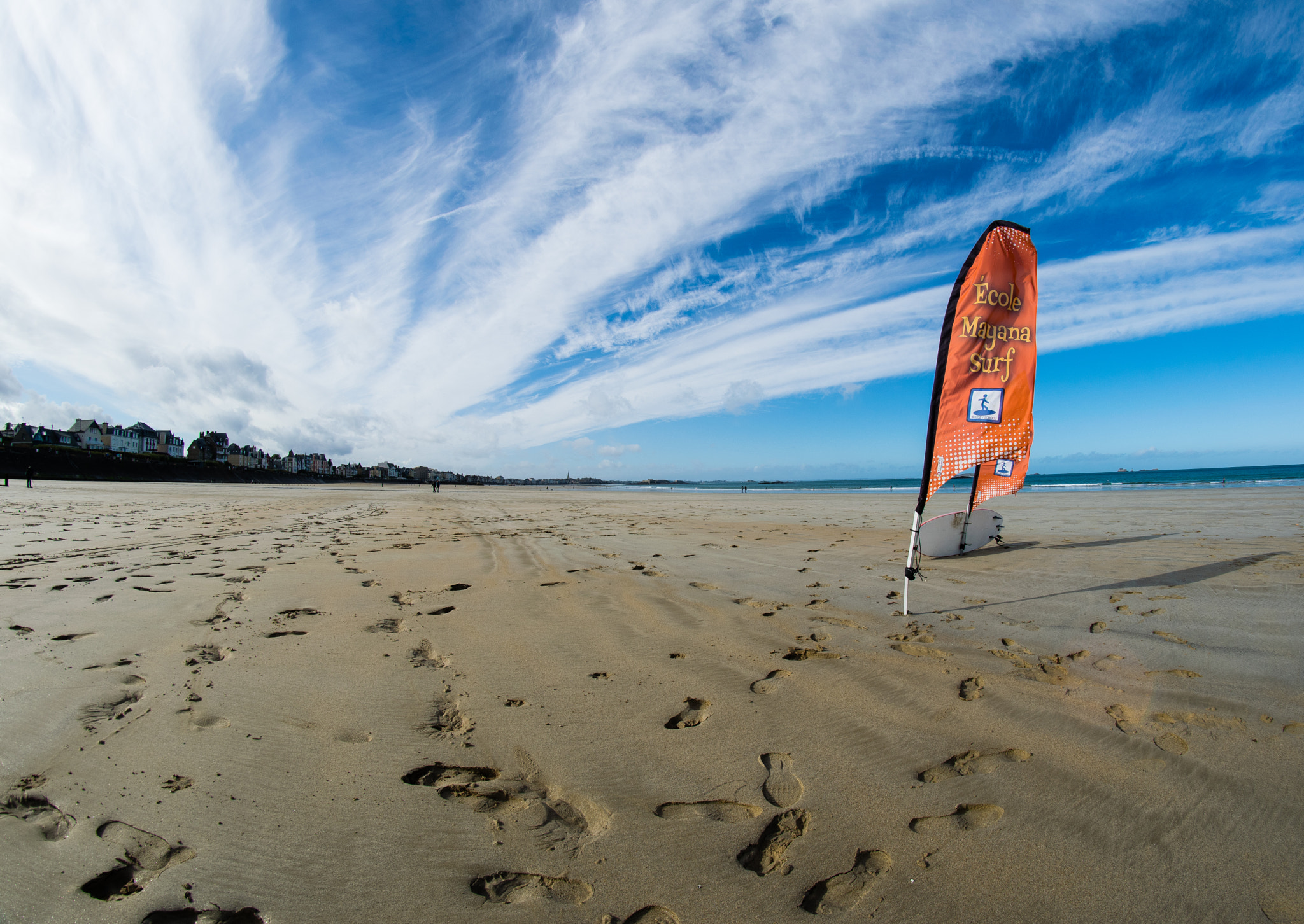 Nikon D3300 + Samyang 8mm F3.5 Aspherical IF MC Fisheye sample photo. Winter is coming, or not? photography