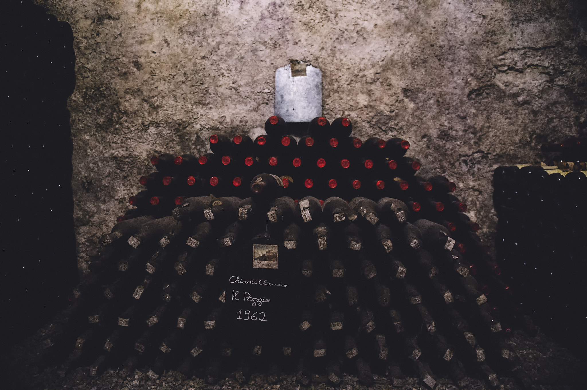 Nikon D4S sample photo. Vintage chianti classico photography