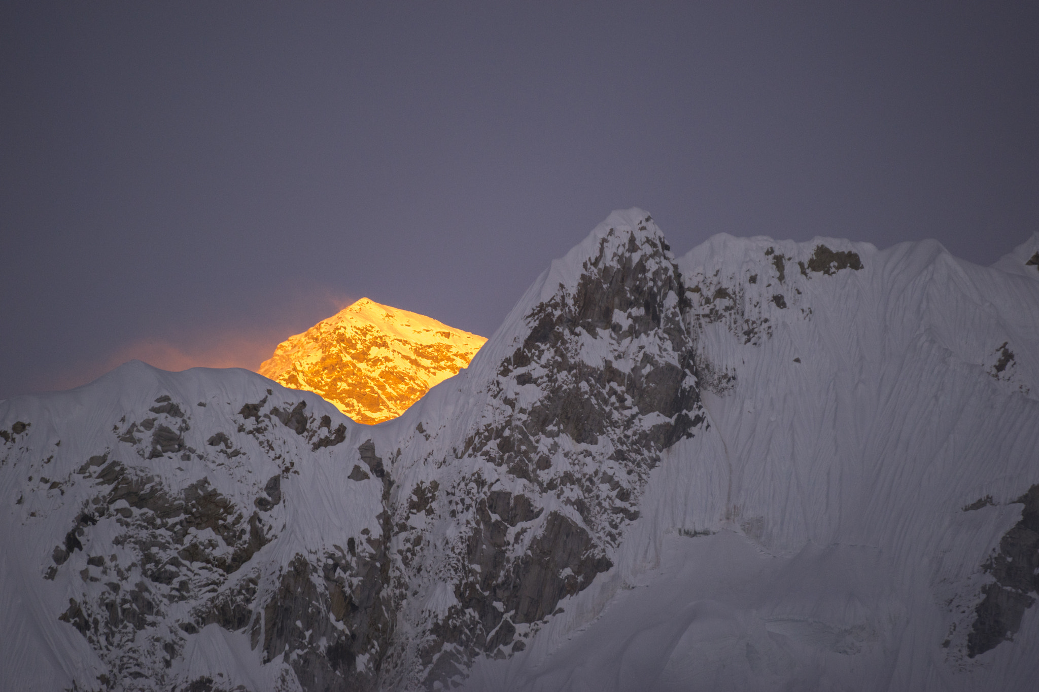 Tamron SP 70-300mm F4-5.6 Di USD sample photo. Last light from everest. photography