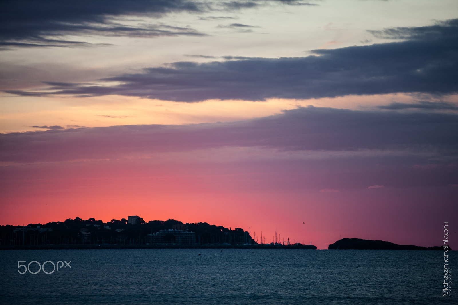 Canon EF 70-200mm F2.8L IS USM sample photo. Morning colors in port frejus photography