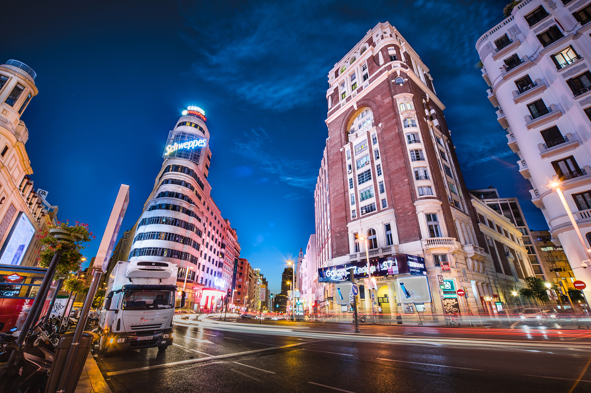 Nikon D750 + Sigma 12-24mm F4.5-5.6 EX DG Aspherical HSM sample photo. Mini times square photography