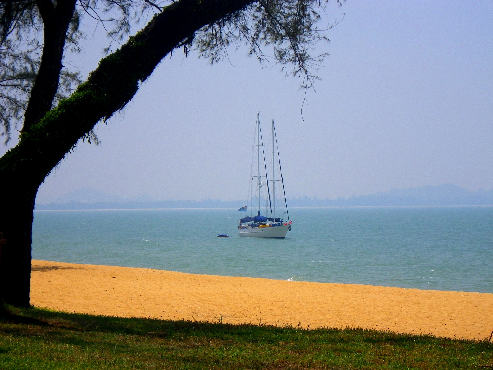 Pentax Optio W90 sample photo. Malásia - cherating beach photography