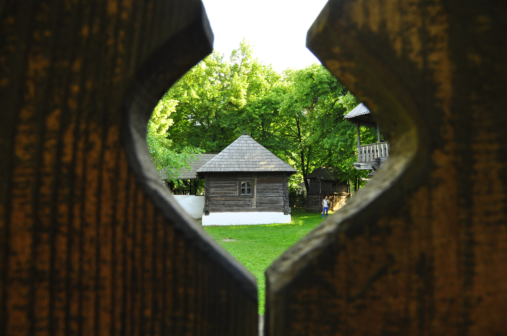 Sigma 17-50mm F2.8 EX DC OS HSM sample photo. Old country house photography