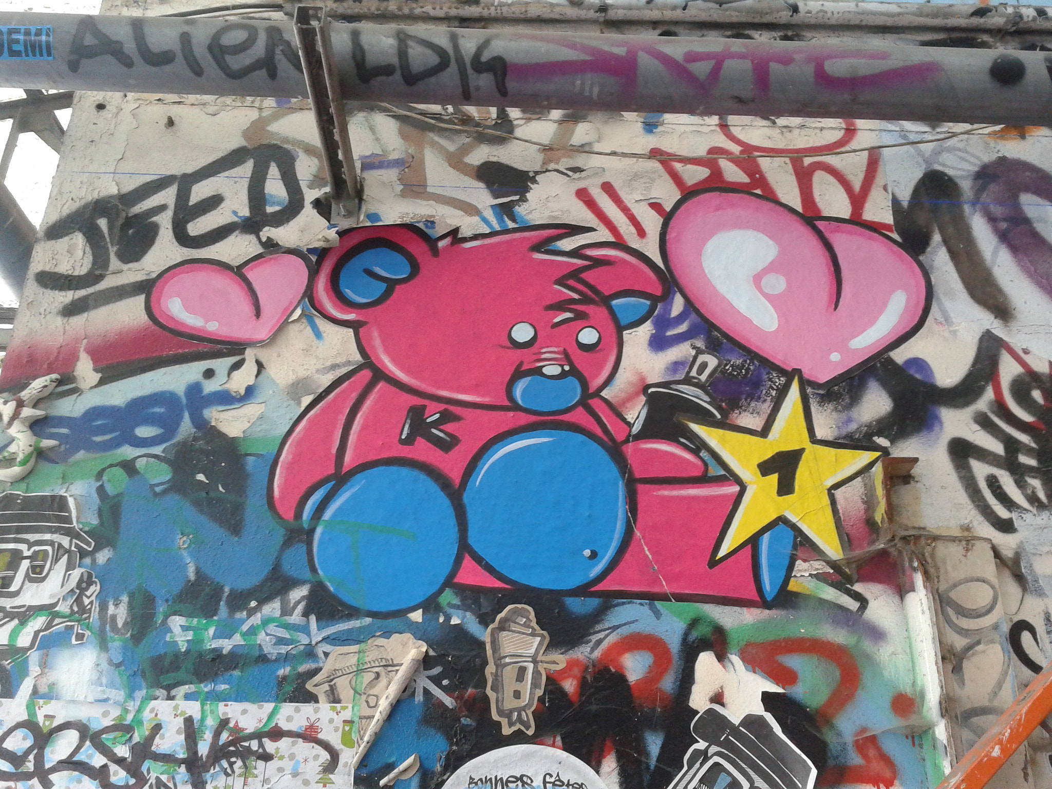 Samsung Galaxy Ace sample photo. Uraban bear photography