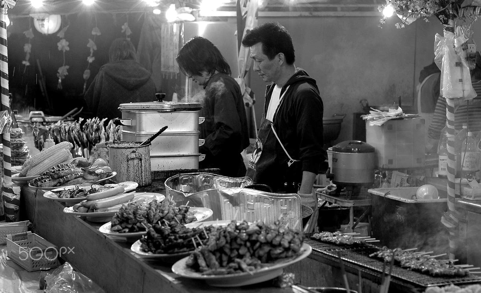 Nikon D70s + Nikon AF Nikkor 50mm F1.8D sample photo. Street food, tokyo photography